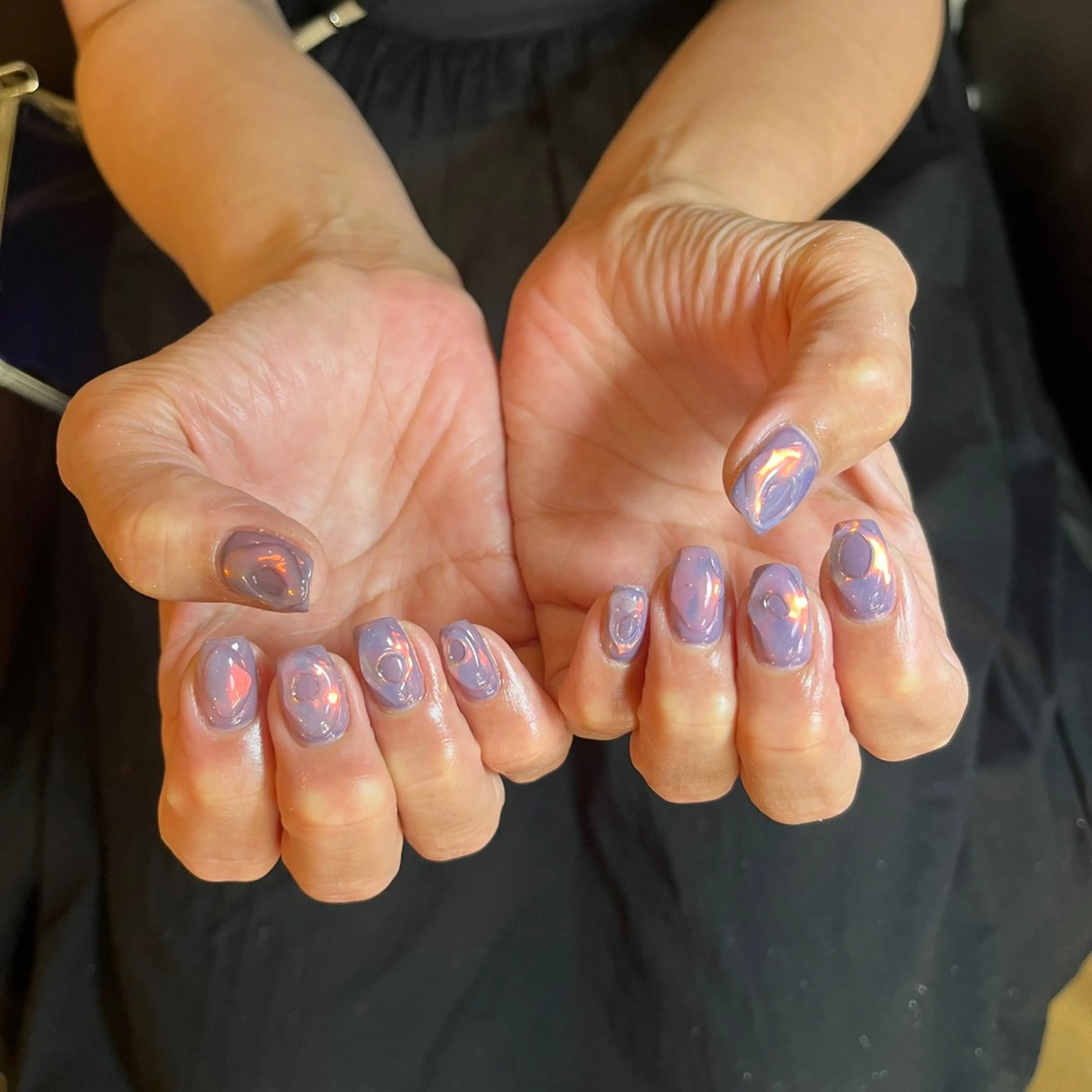 ネイル オーロラネイル ぷっくりネイル フリーランス¨̮⃝ ネイリストOKADAのネイルデザイン