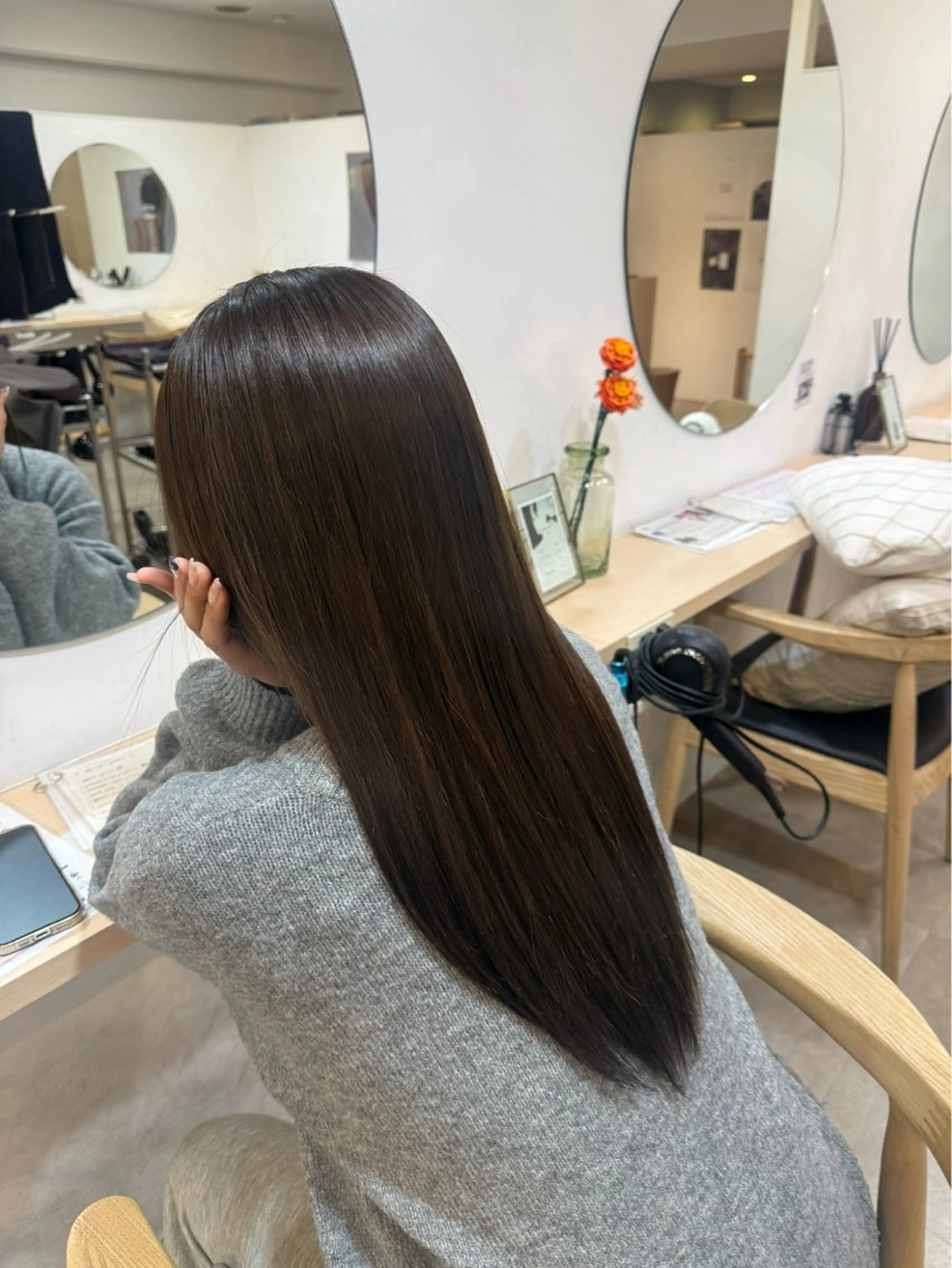 ロング 髪質改善 ヘアカラー 縮毛矯正 トリートメント 大山 倫摩のヘアスタイル