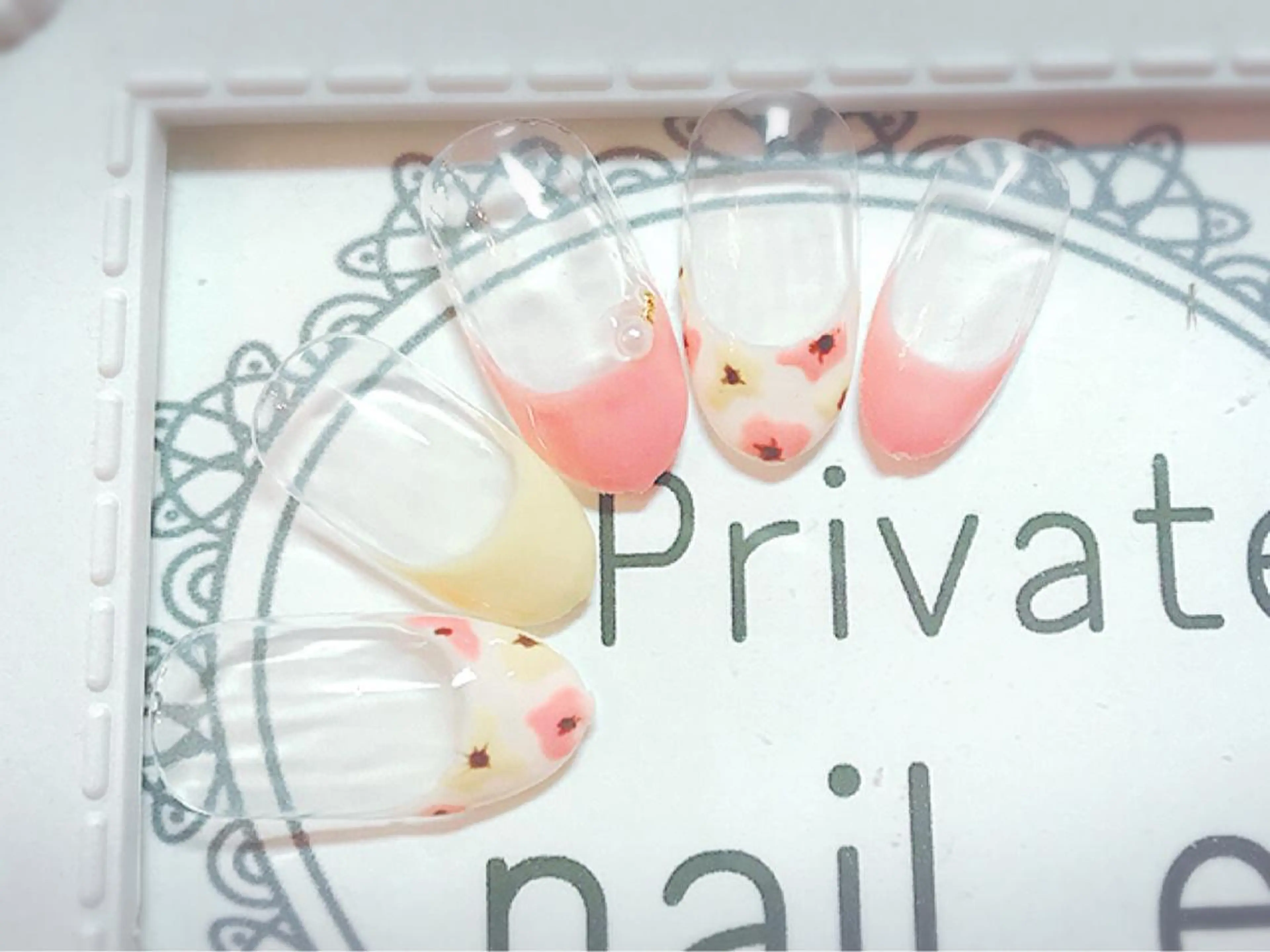 ネイル サロンドイロハ e.satoのネイルデザイン