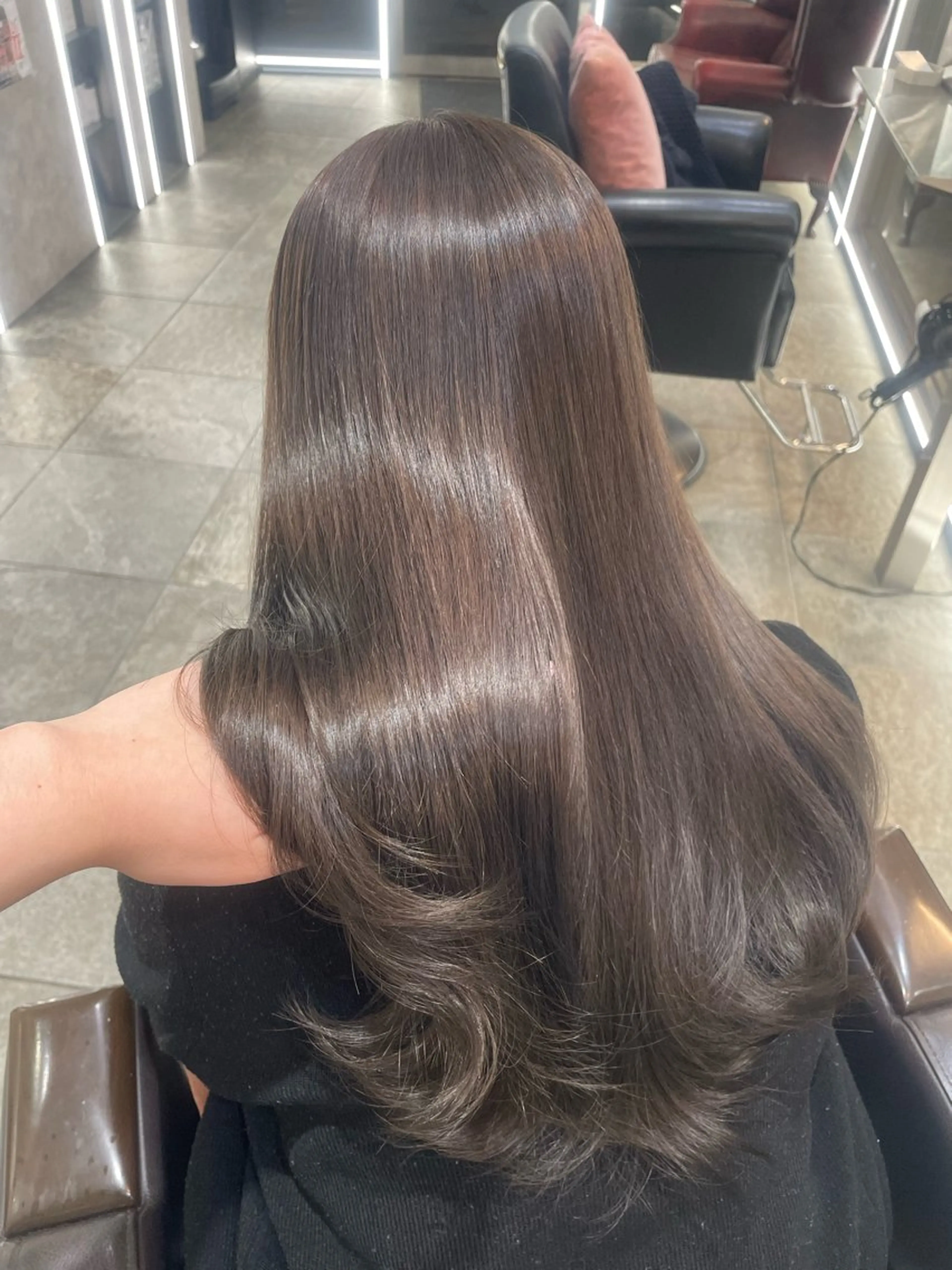 ロング トリートメント カット ヘアカラー lift by mag所属・ユナ ナチュラル／透明感のヘアスタイル