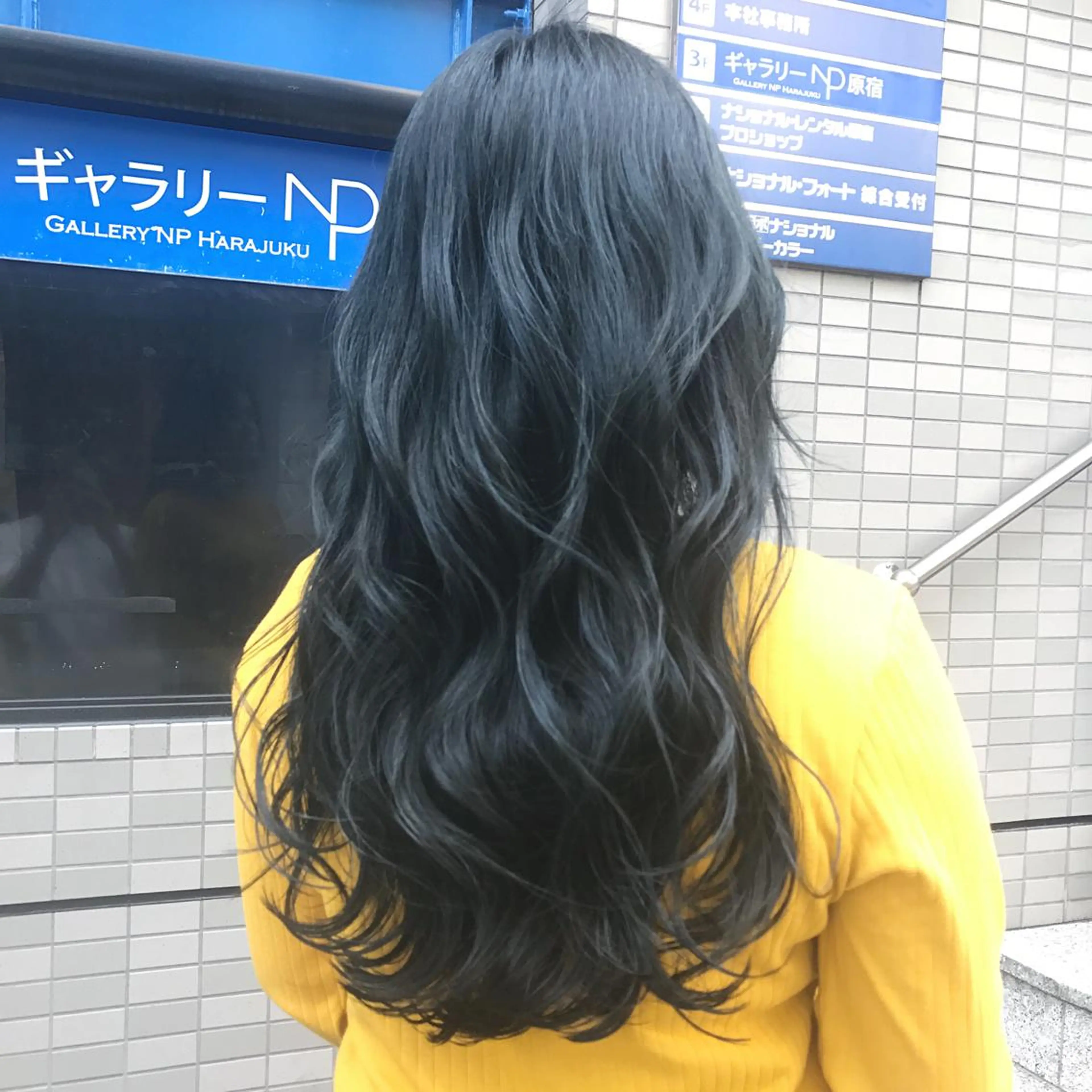 ロング カラー ヘアアレンジ Zina渋谷エリア マネージャShionのヘアスタイル
