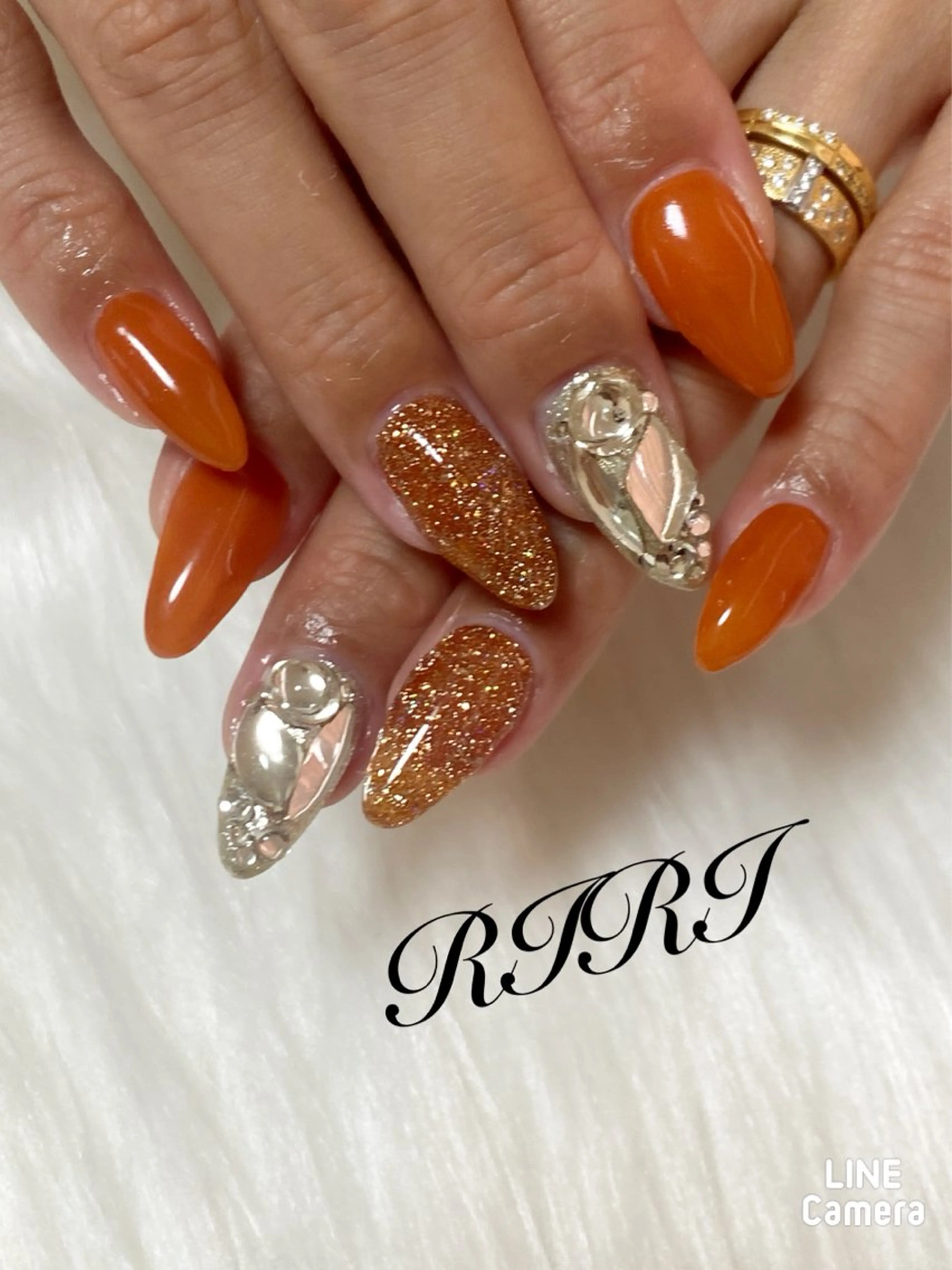 ネイル フラッシュネイル ジェルネイル キラキラネイル ラメ(グリッター) オフィスネイル ハンドネイル riri オーナーのネイルデザイン