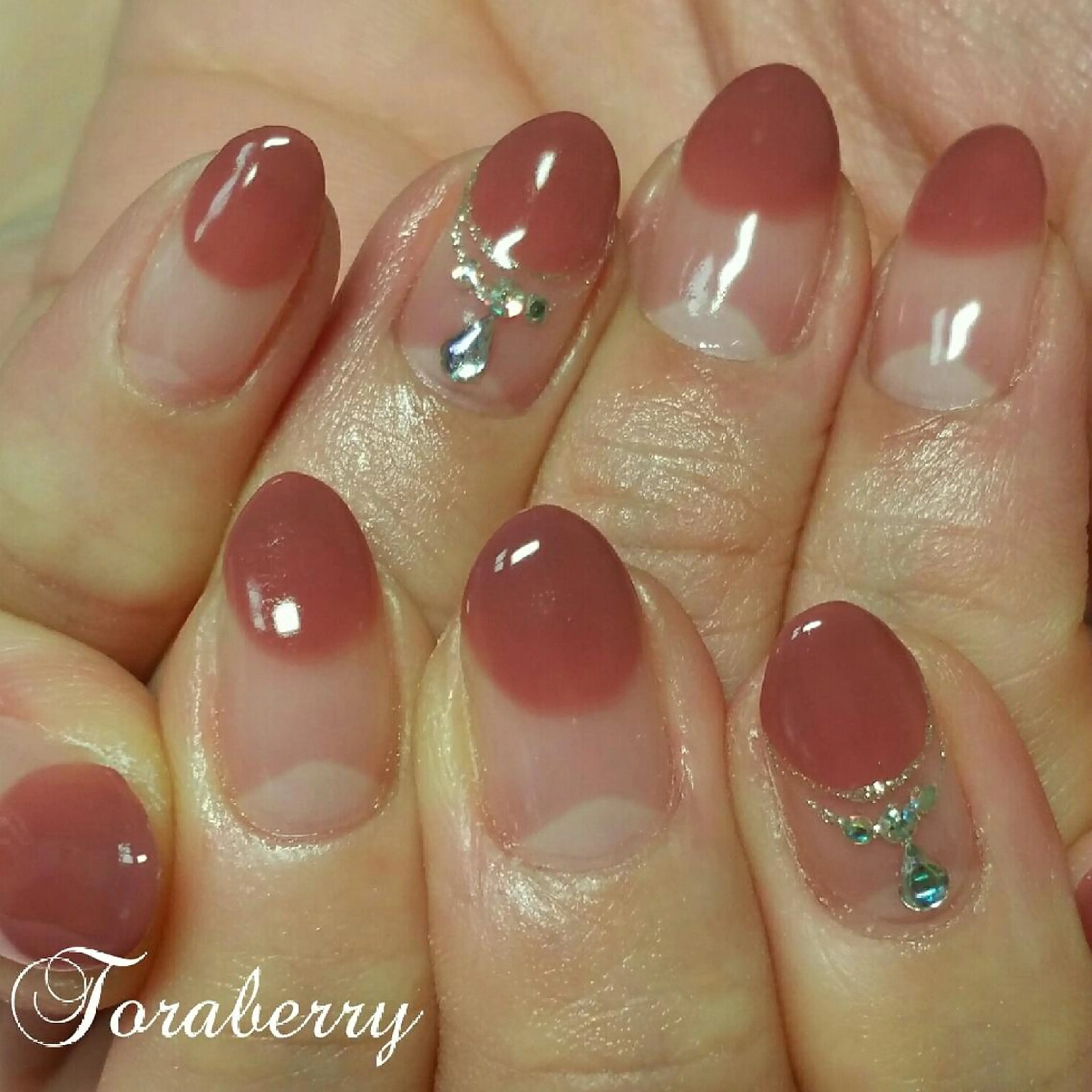 ネイル フレンチネイル ネイリスト なつみのネイルデザイン