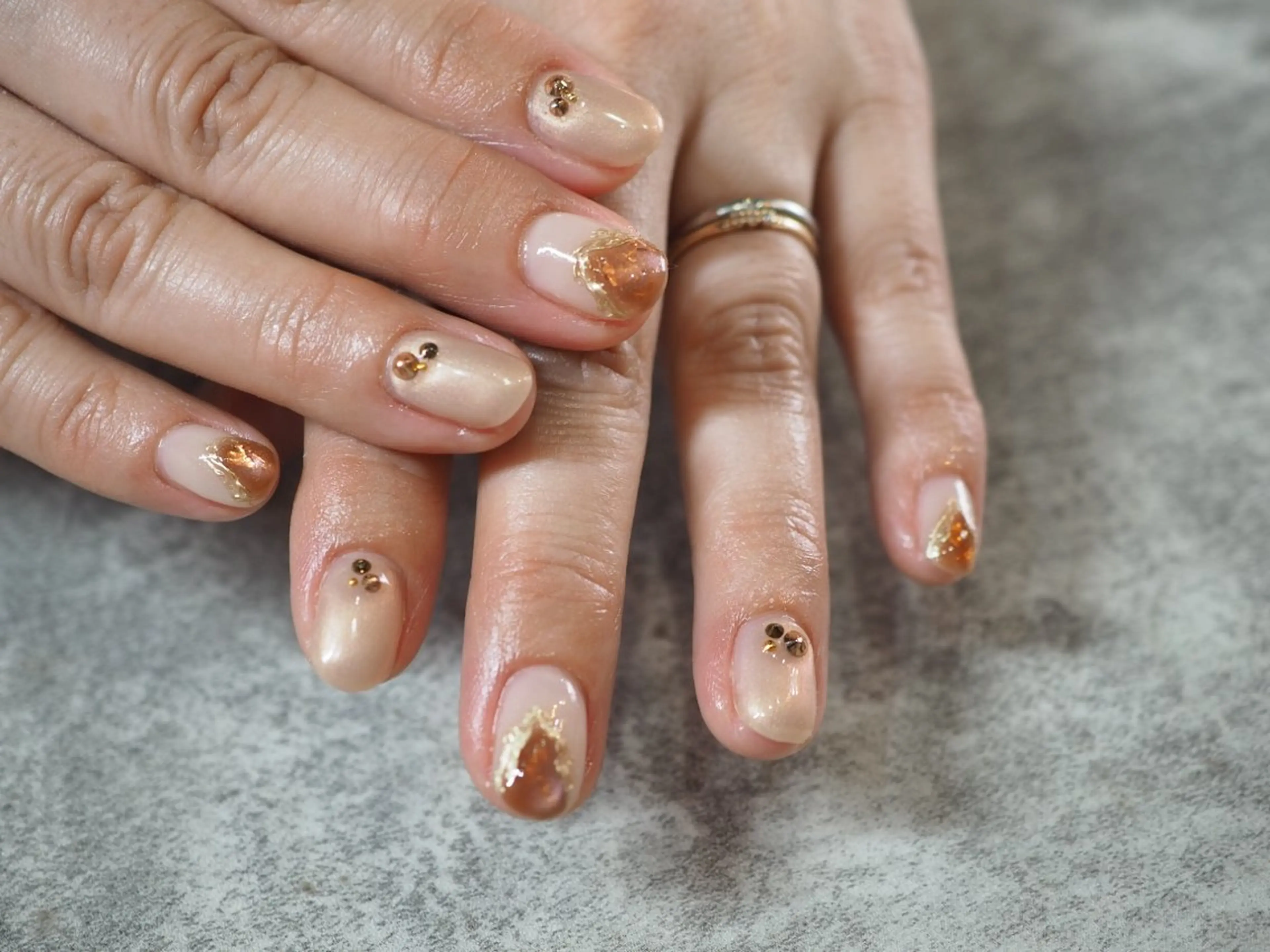 ネイル glaNje shioriのネイルデザイン