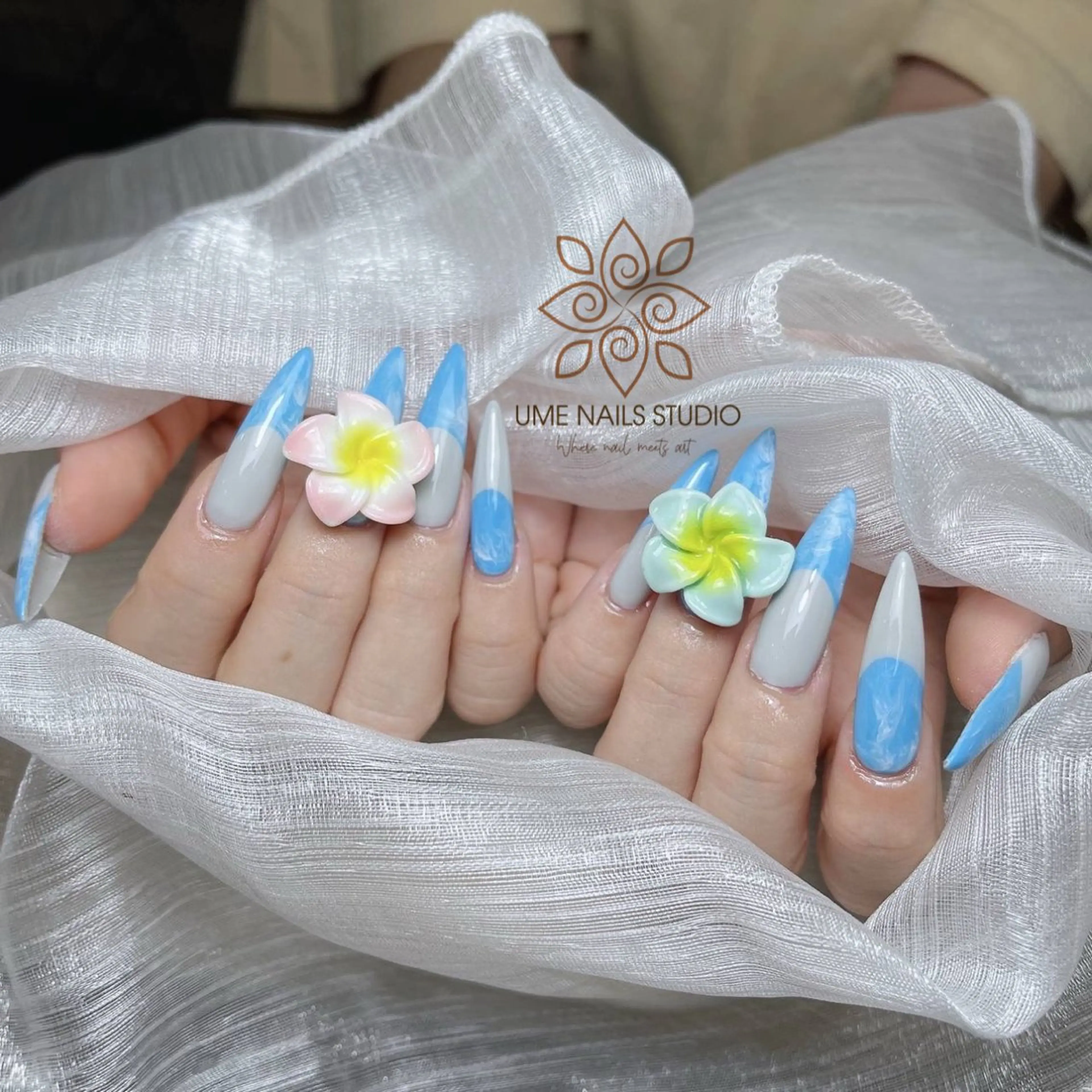 ネイル チークネイル クリアネイル ガーリー キラキラネイル 韓国ネイル Ume Nail Studioのネイルデザイン