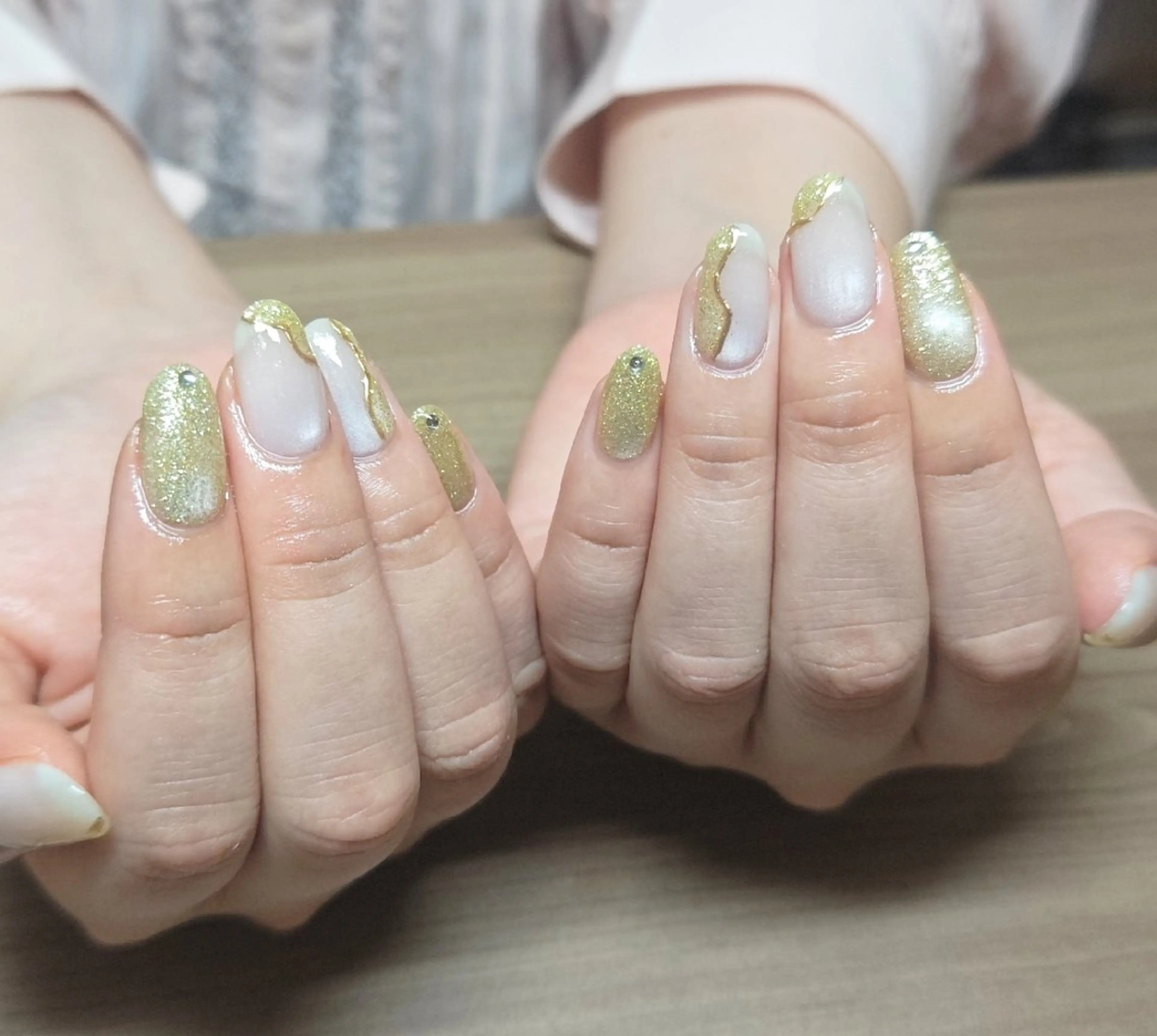 ネイル ハンドネイル 中嶋 茜のネイルデザイン