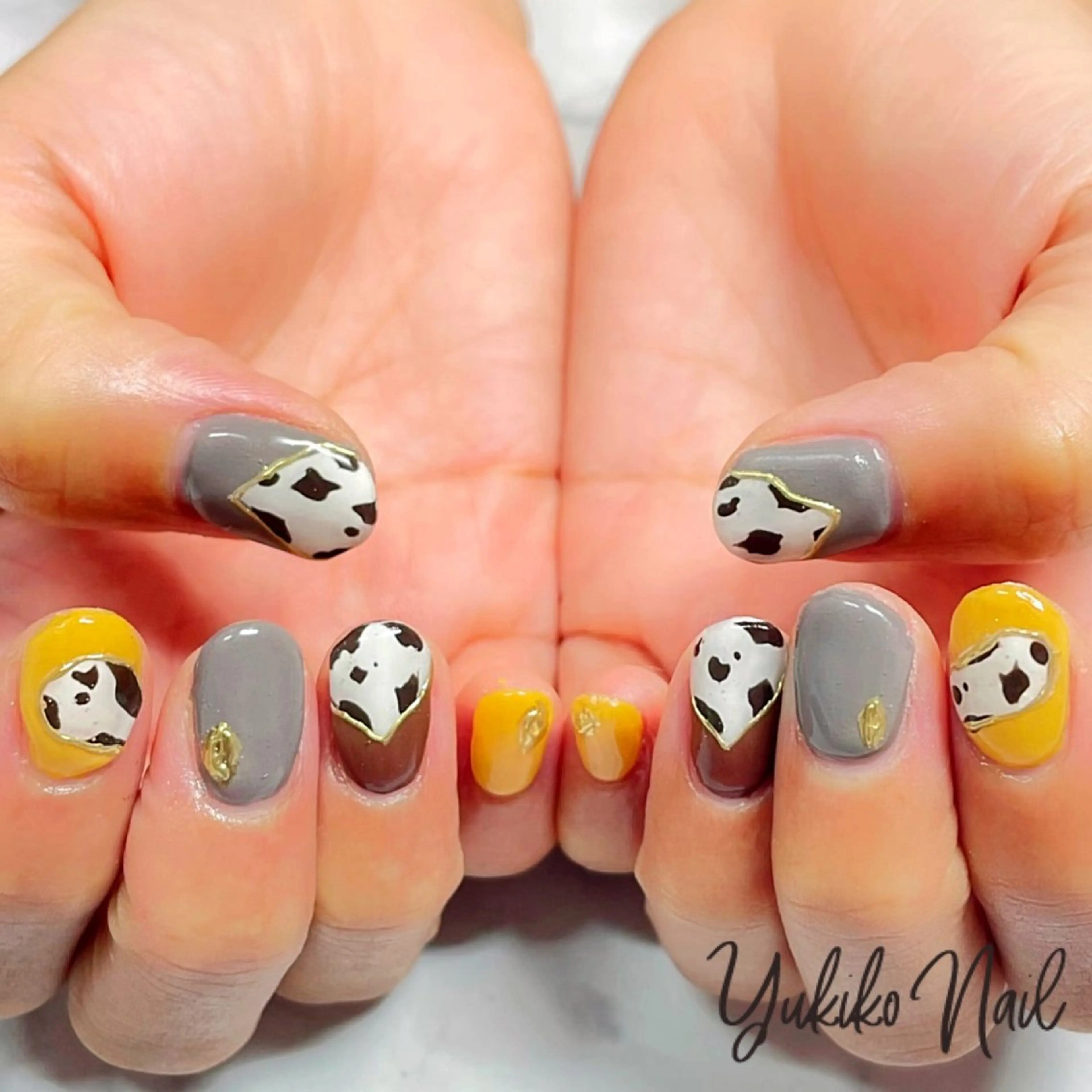 ネイル アニマル柄 ミラーネイル ハンドネイル ユキコ ネイルのネイルデザイン