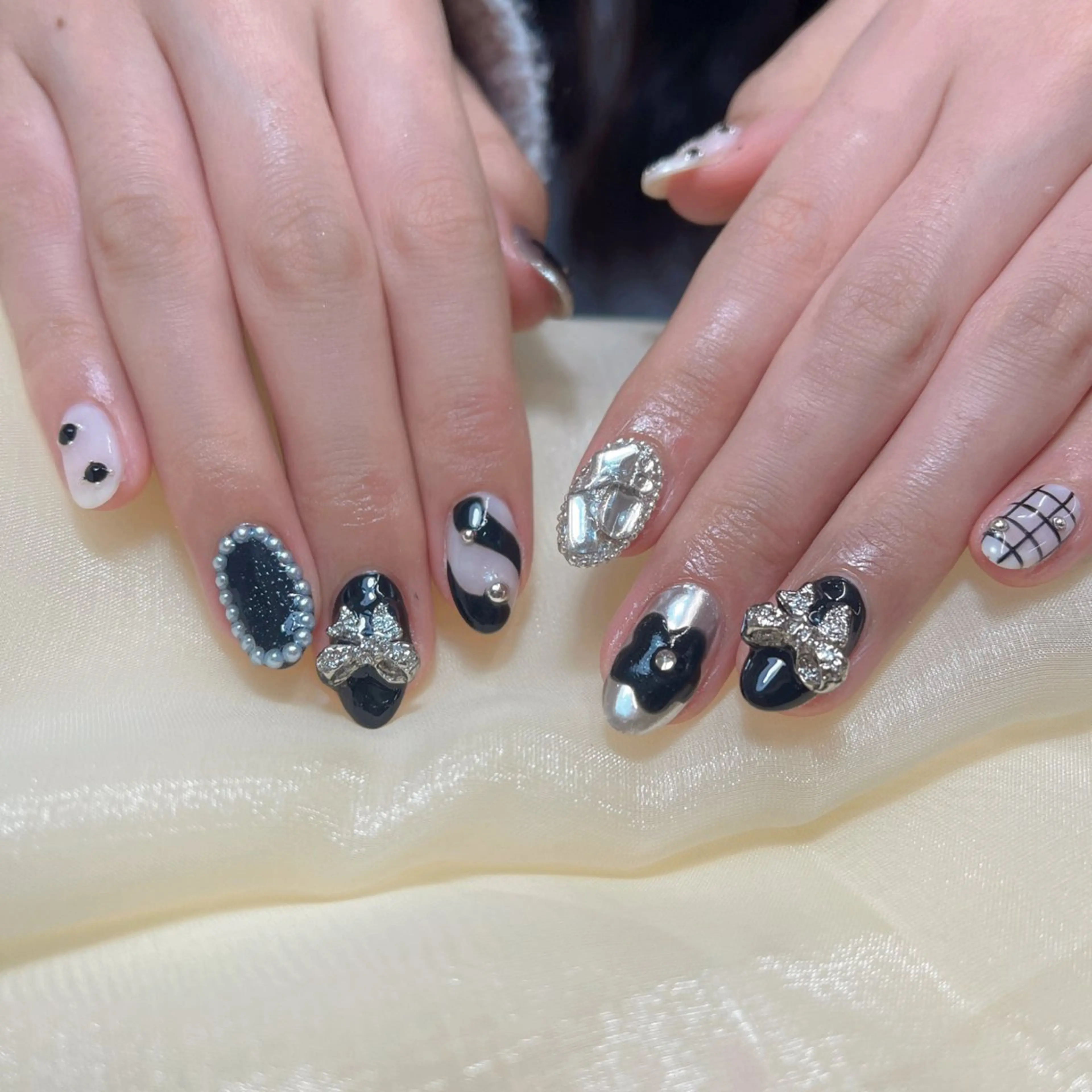 ネイル Glow Nail スカルプ専門店のネイルデザイン