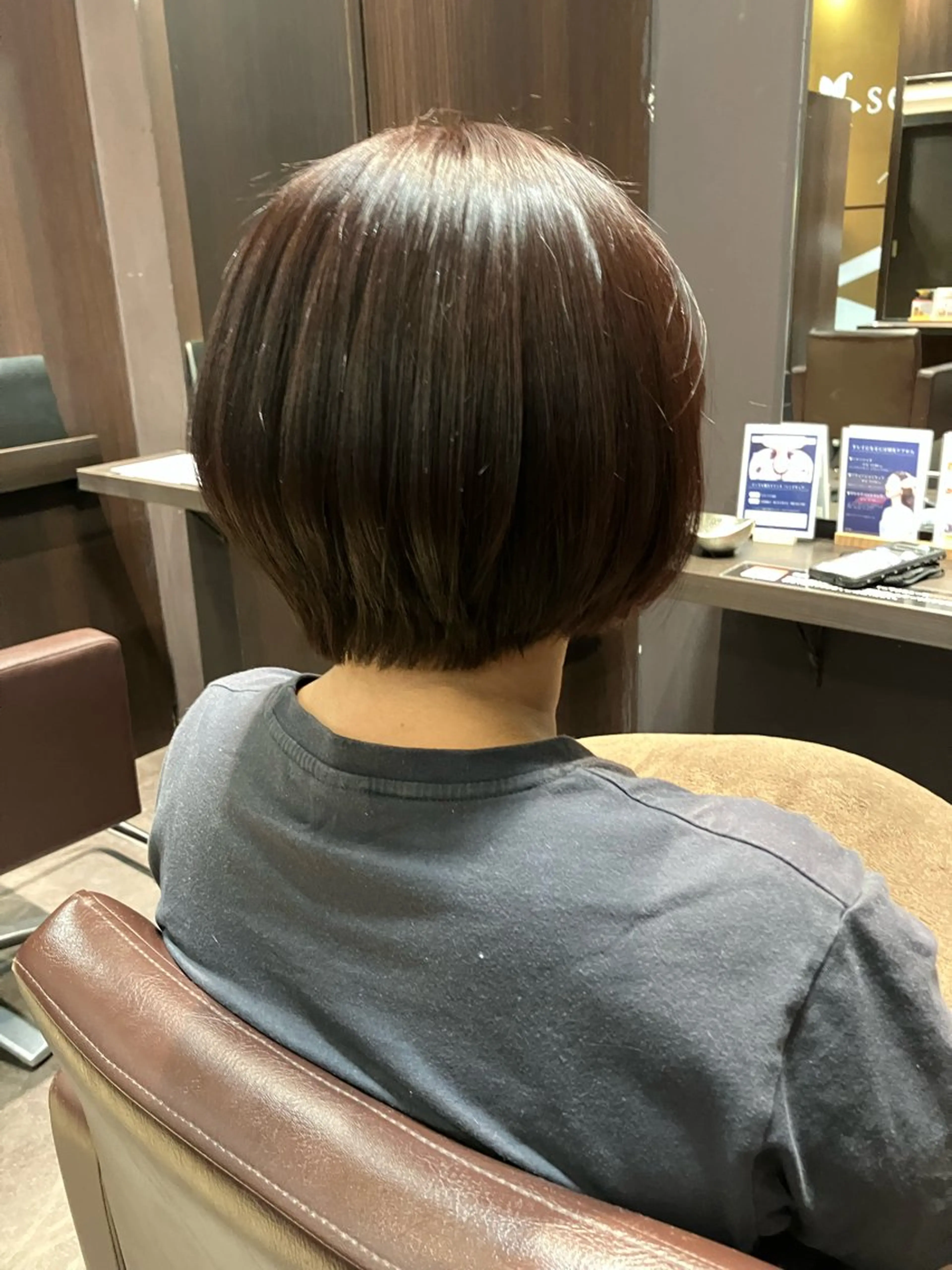 ショート カラー ブラウンカラー レッドカラー レッドブラウン 小池 穂果/ 府中のヘアスタイル