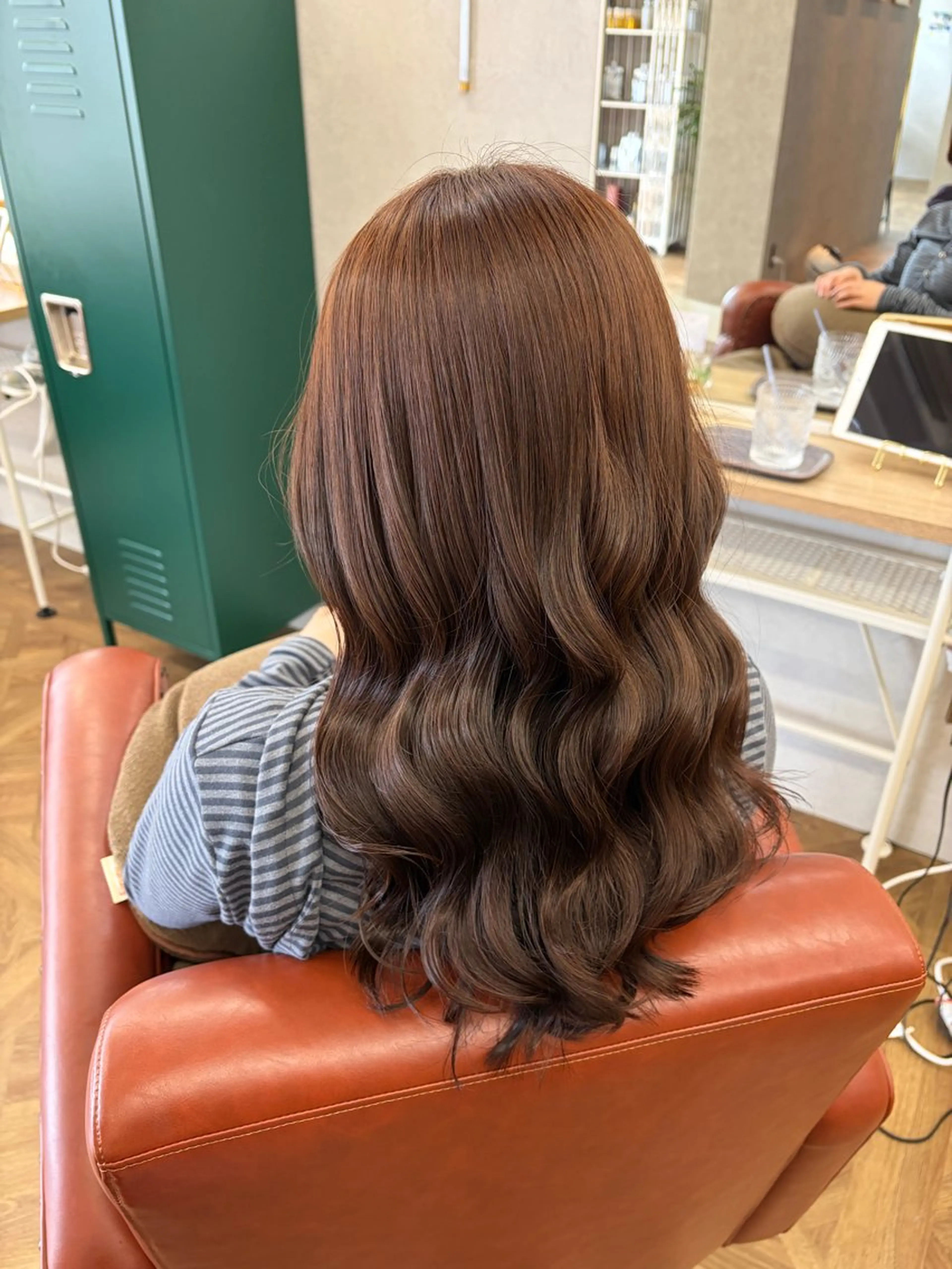 ミディアム ヘアカラー トリートメント 髪質改善×韓国風/小 顔レイヤー/早瀬櫻子のヘアスタイル