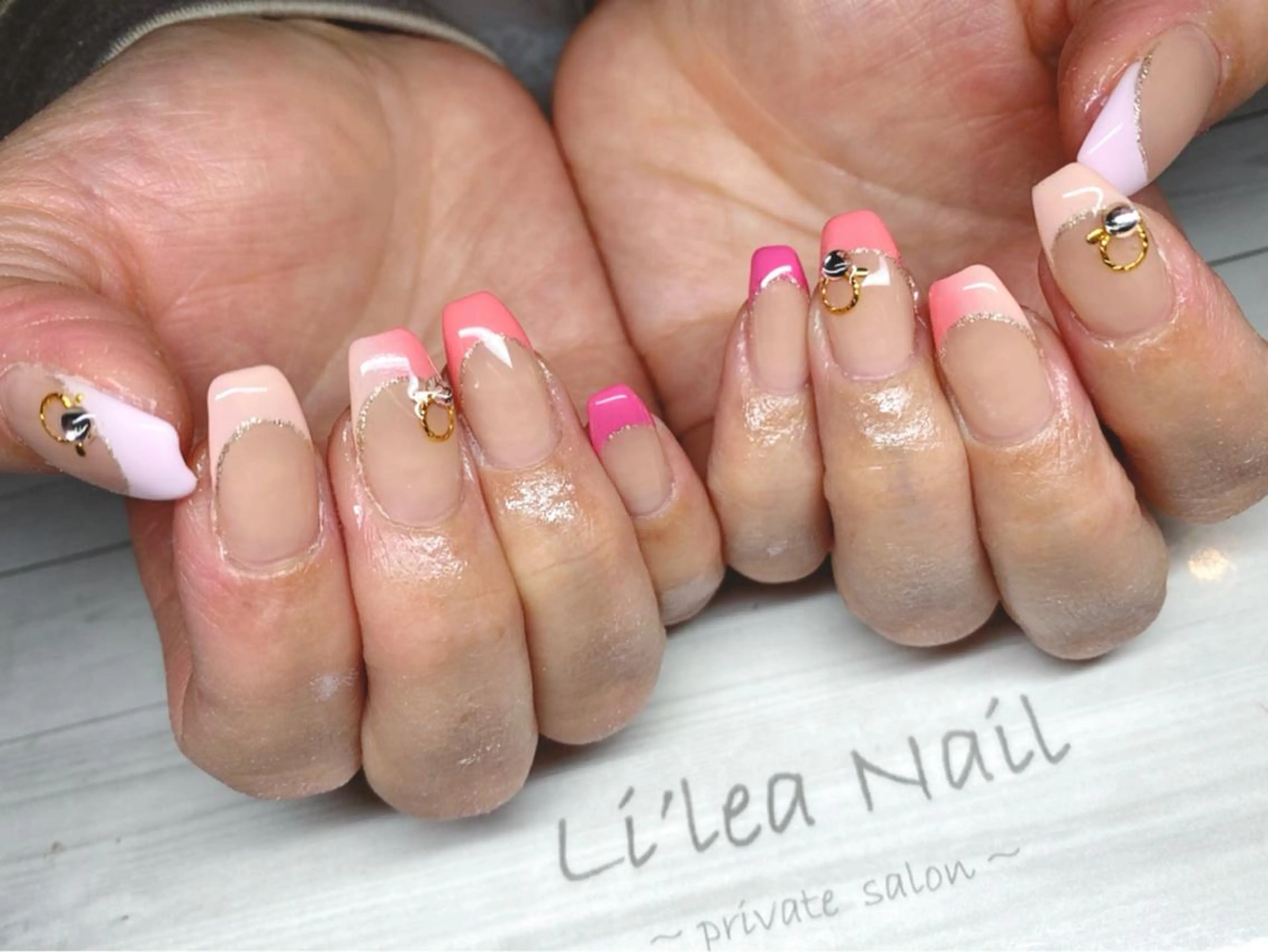 ネイル Li'leaNail AINAのネイルデザイン