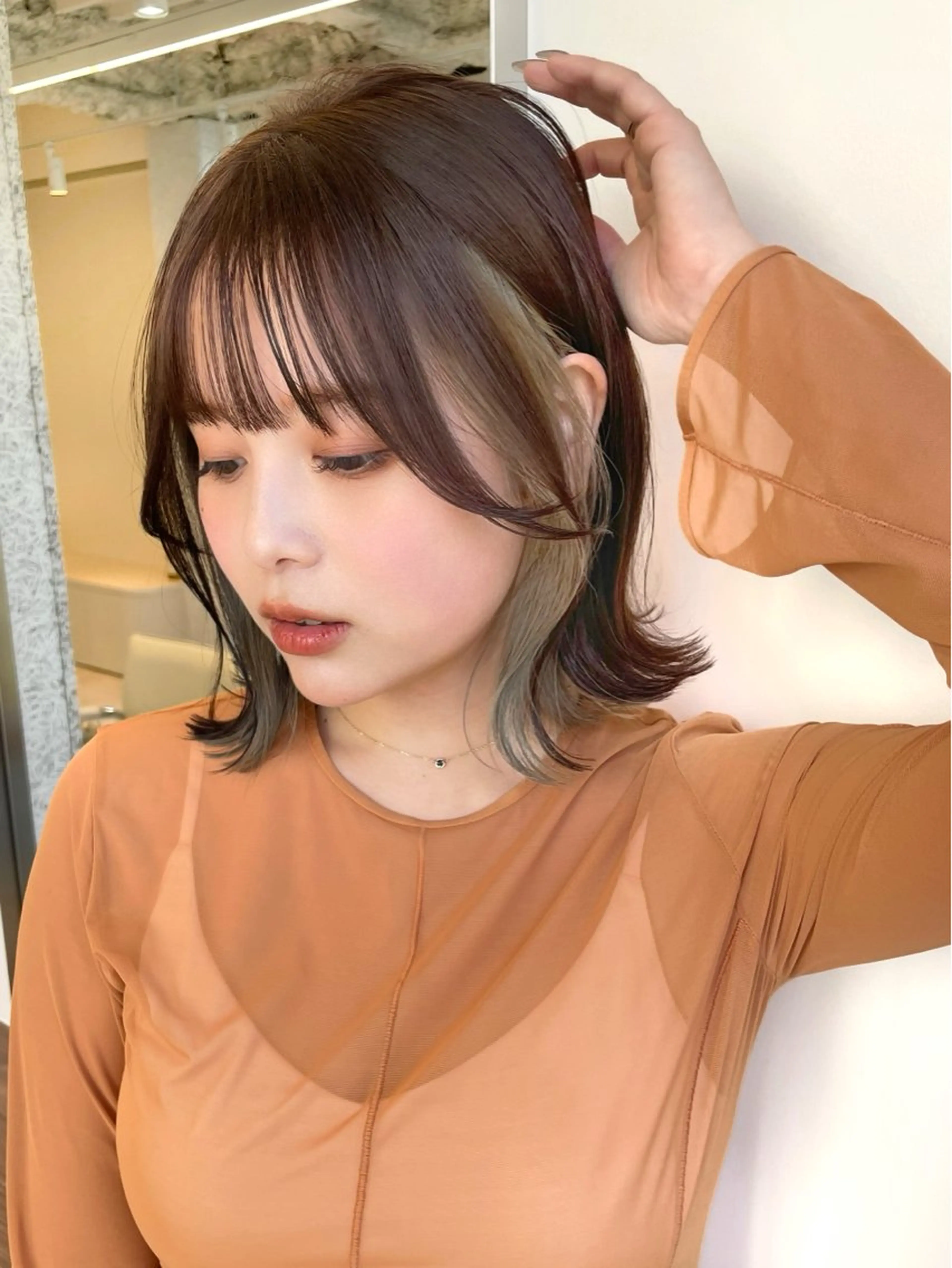 ミディアム カラー 切りっぱなしボブ ボブレイヤー ボブ くびれヘア 顔まわりレイヤー カット ヘアカラー 結べるレイヤーボブ くびれLady表参道のヘアスタイル