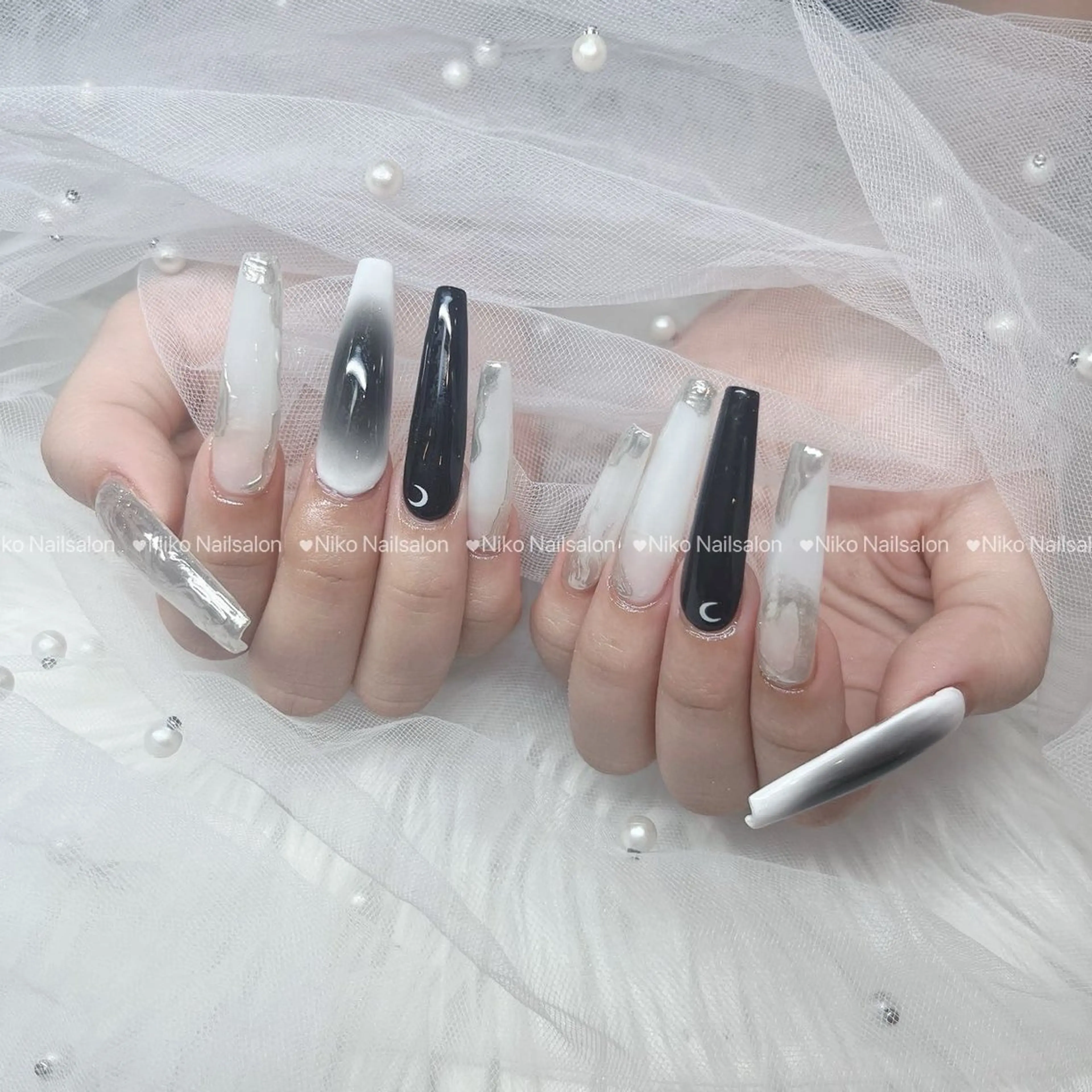 ネイル チークネイル 長さ出し フットネイル フレンチネイル ジェルネイル Niko Nail salon 銀座本店のネイルデザイン