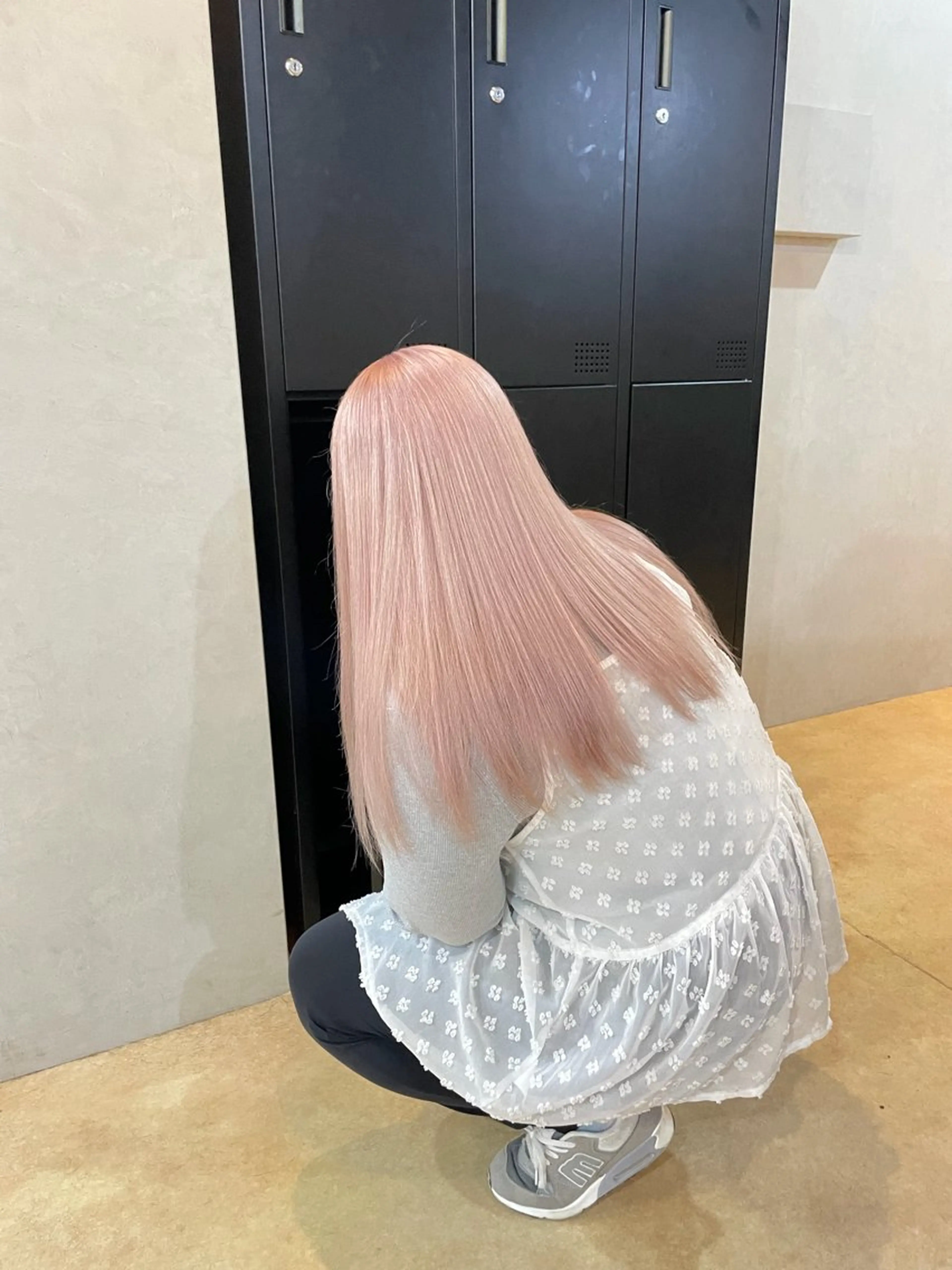 ロング カラー ピンクカラー ホワイトピンク ヘアカラー Hiroto／ インナーカラー／神戸のヘアスタイル