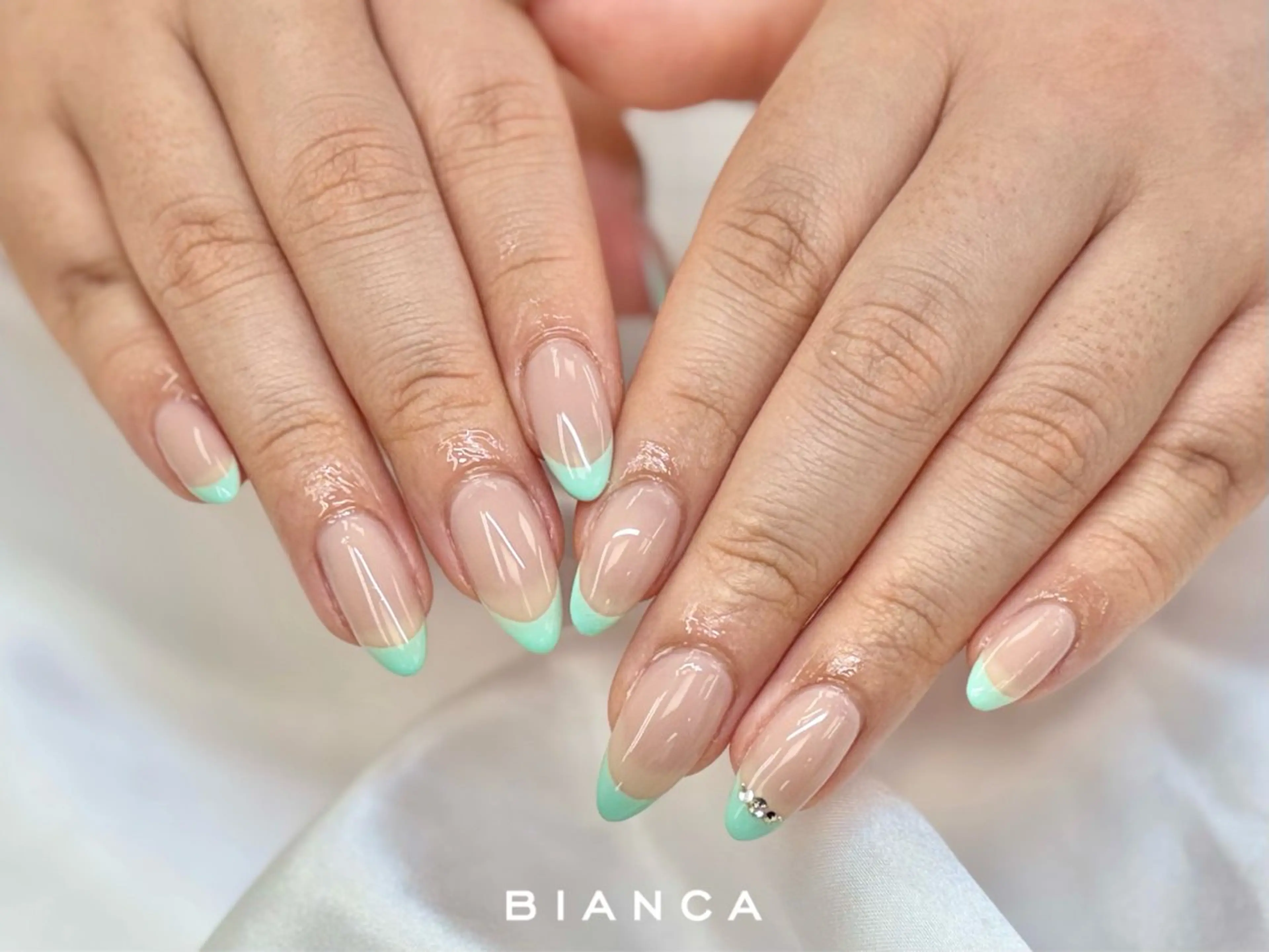 ネイル フラッシュネイル フレンチネイル ジェルネイル グラデーション マグネットネイル Silk by Bianca＊森澤のネイルデザイン