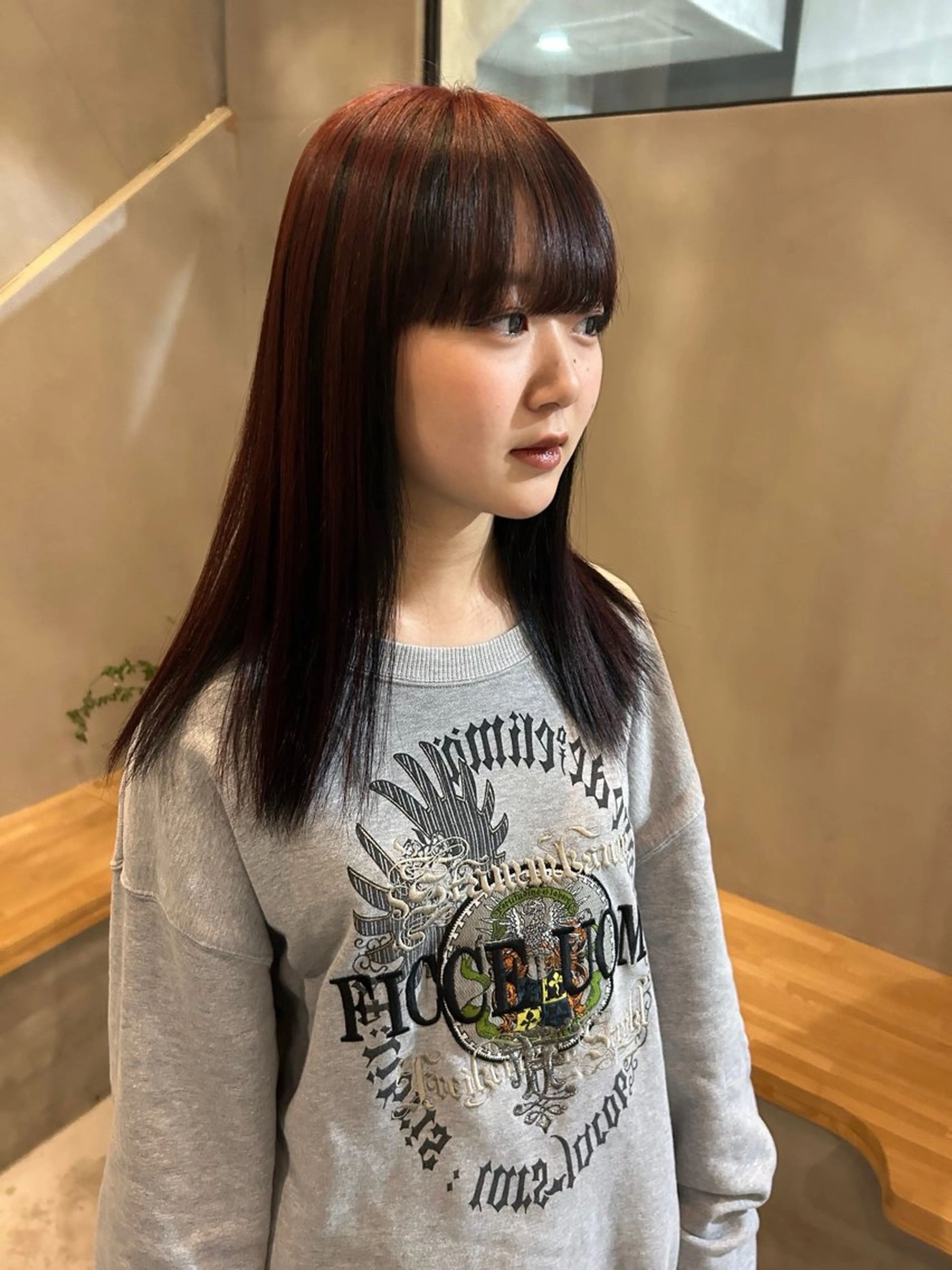 カラー ボルドーカラー Piu-所属・古澤 芽依のヘアスタイル