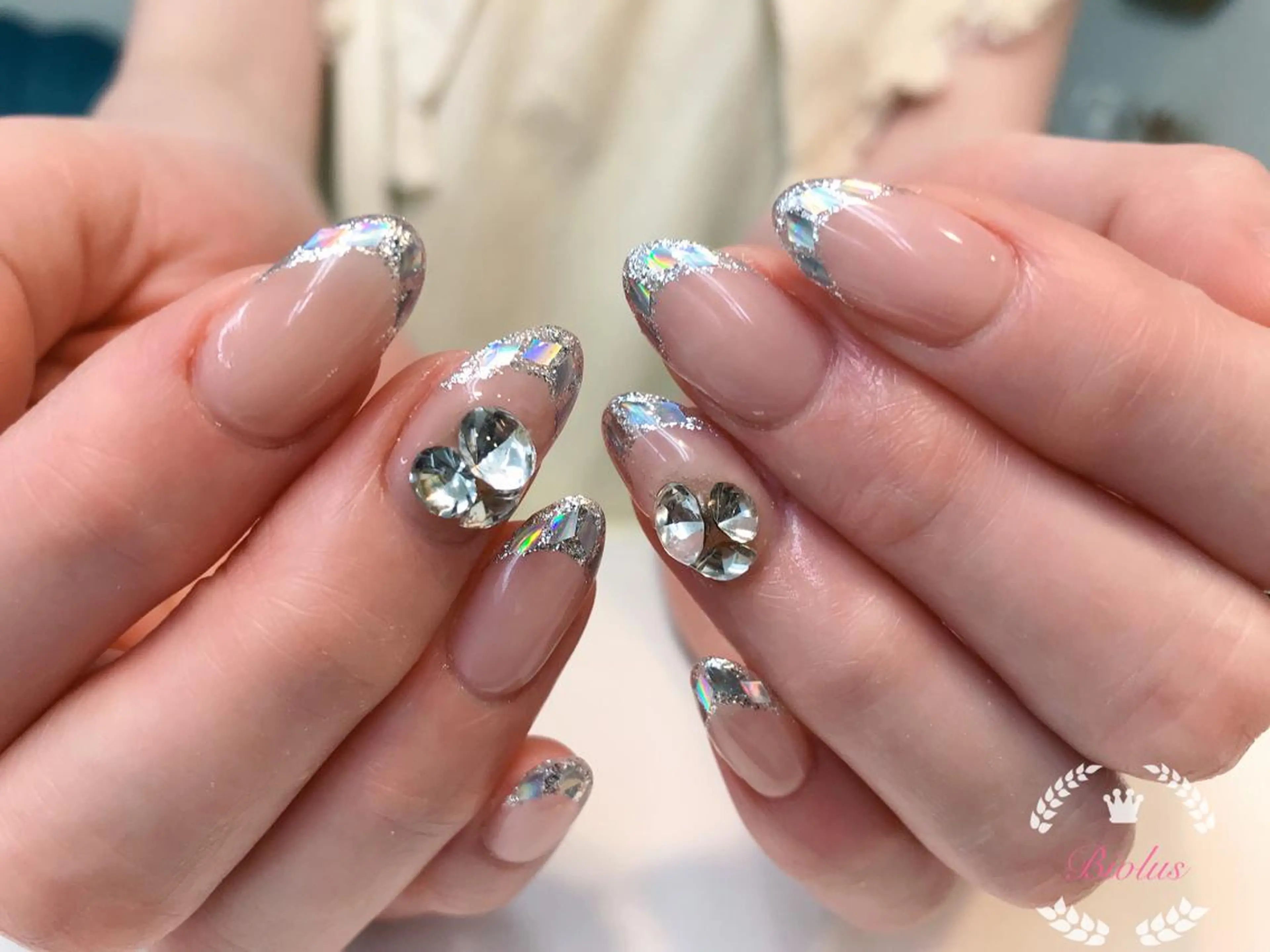 ネイル フレンチネイル ガラスフレンチ ストーンネイル vimore ネイルサロンのネイルデザイン