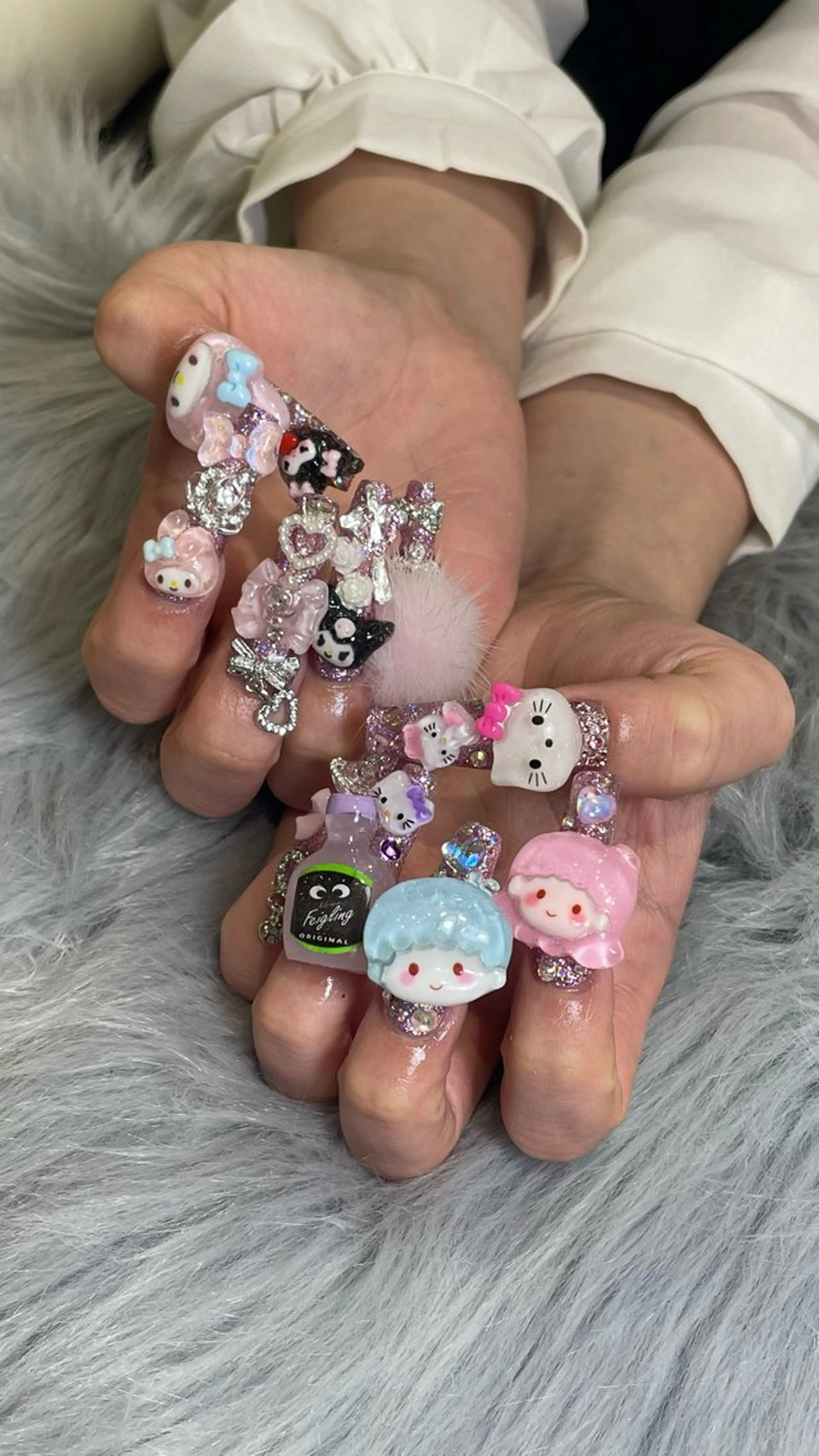 ネイル 長さ出し ラメ(グリッター) ハンドネイル RICO NAIL所属・RICO Nail パーツつけ放題🌈のネイルデザイン