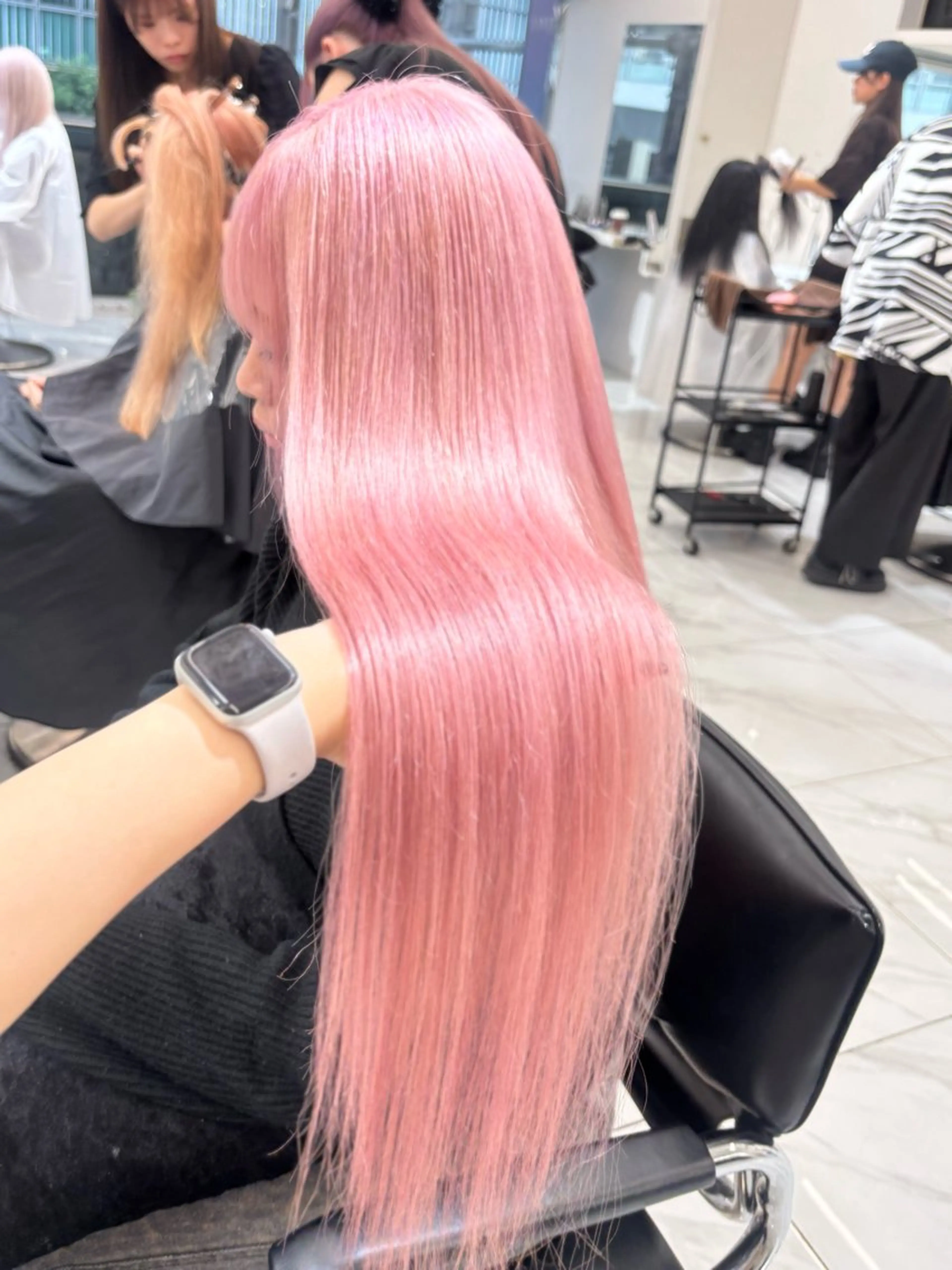 ロング カラー ブリーチ ピンクカラー ヘアカラー トリートメント 🩶大人韓国ヘア 渋谷/Satsukiのヘアスタイル