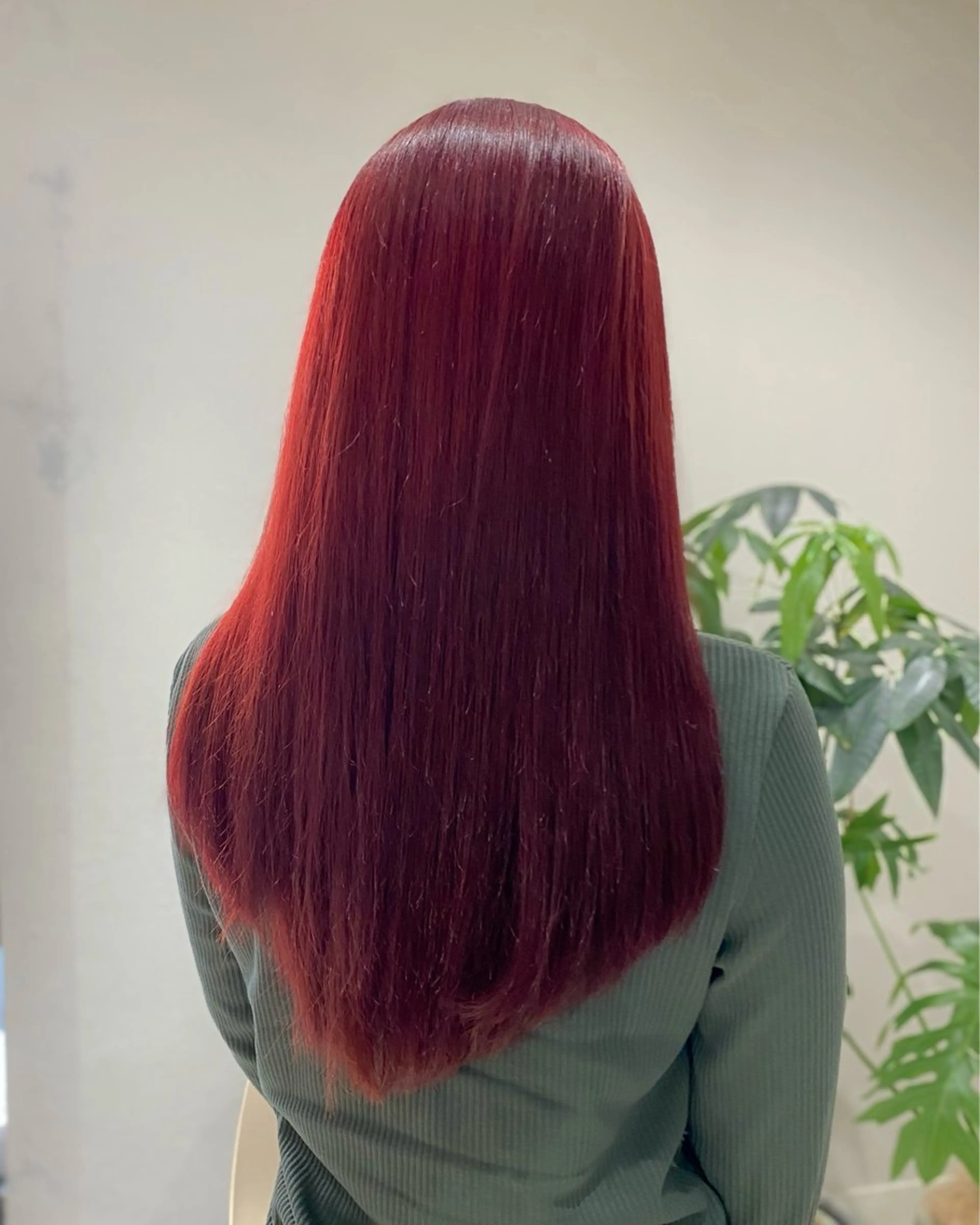 ロング カラー ブリーチ ハイトーンカラー レッドカラー ヘアカラー トリートメント 三宅健太/レイヤー/ ボブ/透明感カラーのヘアスタイル