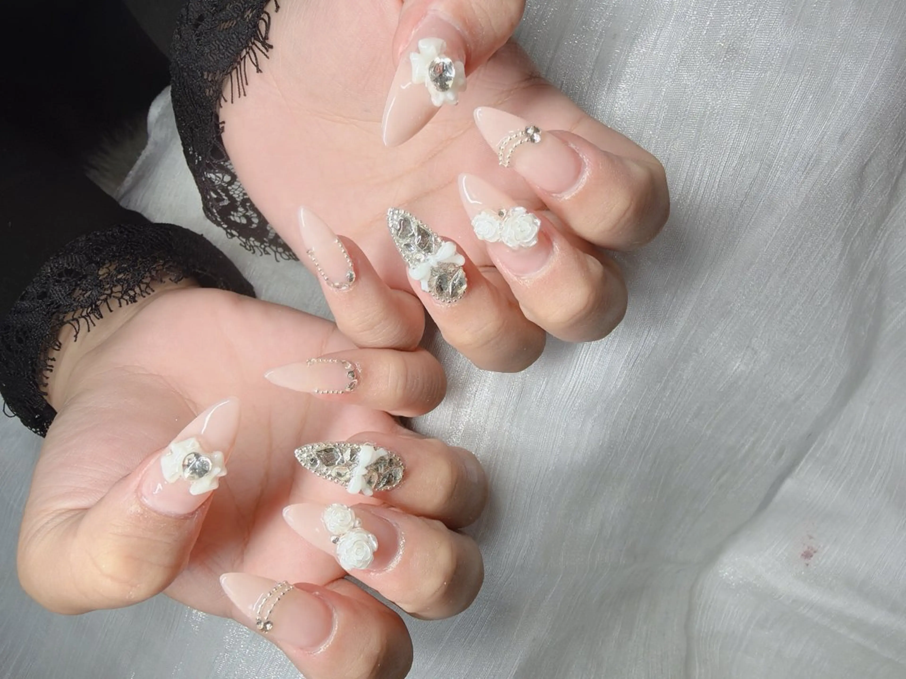 ネイル ハンドネイル Lee Nailsのネイルデザイン