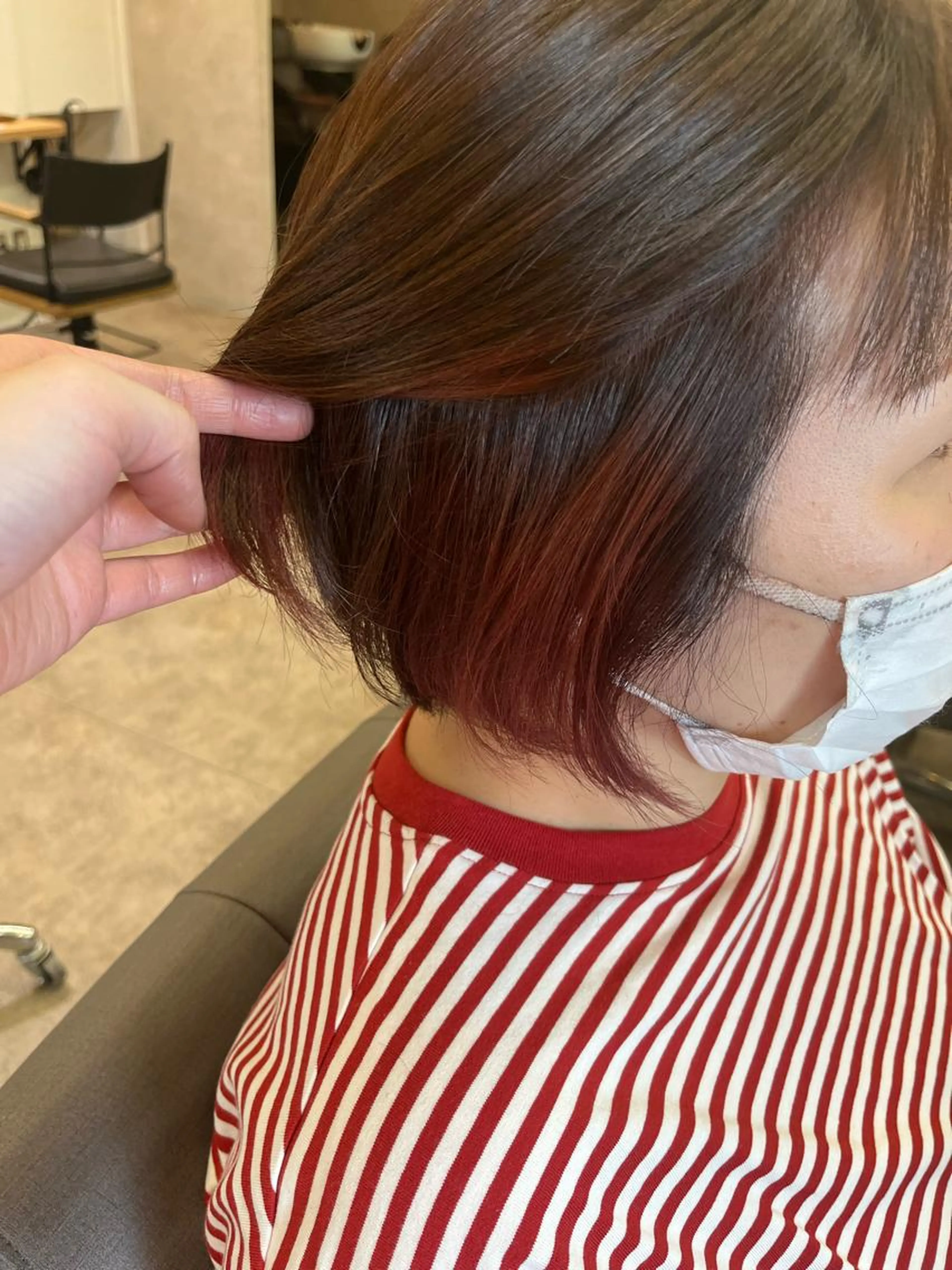 🧸カット+イヤリングカラー(ブリーチ込み)🧸シャンプースタイリング込イヤリング部分のみのカラー全体カラー+¥3000の写真