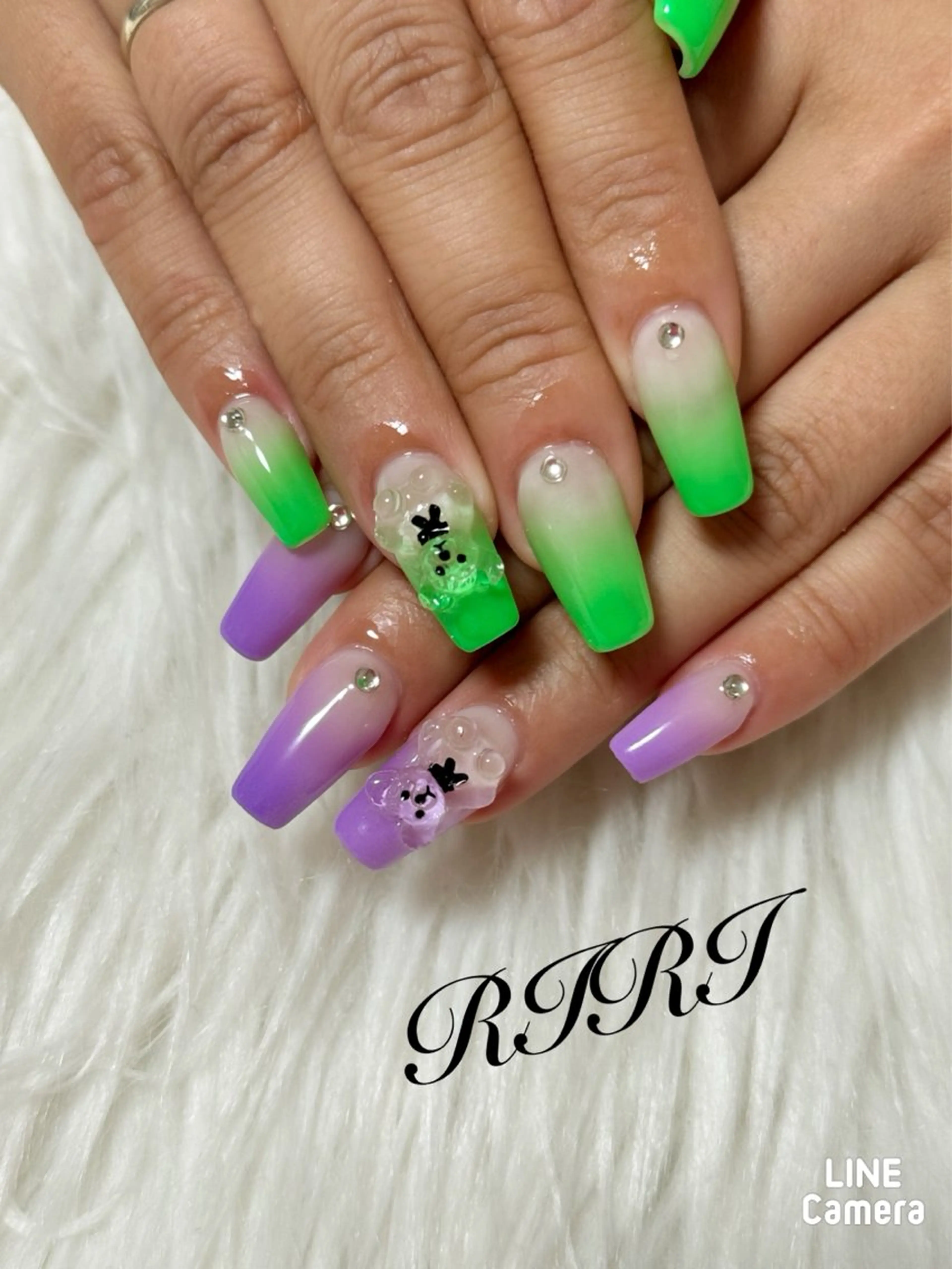 ネイル ジェルネイル グラデーション ロングネイル パープル スカルプネイル ハンドネイル riri オーナーのネイルデザイン