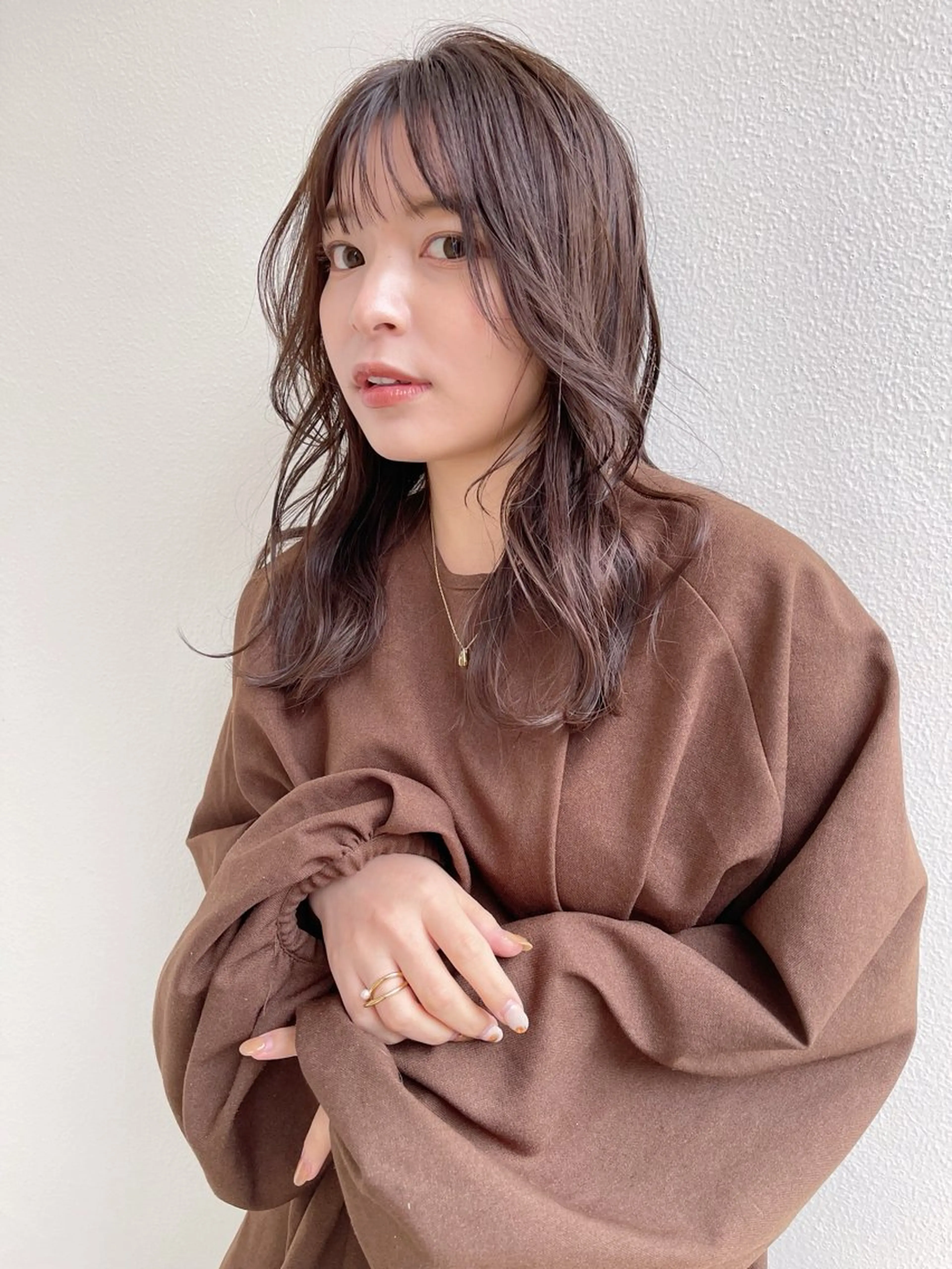 セミロング カラー ブラウンカラー チョコレートブラウン レイヤーカット カット ヘアカラー トリートメント AiM 大名　似合わせカットのヘアスタイル