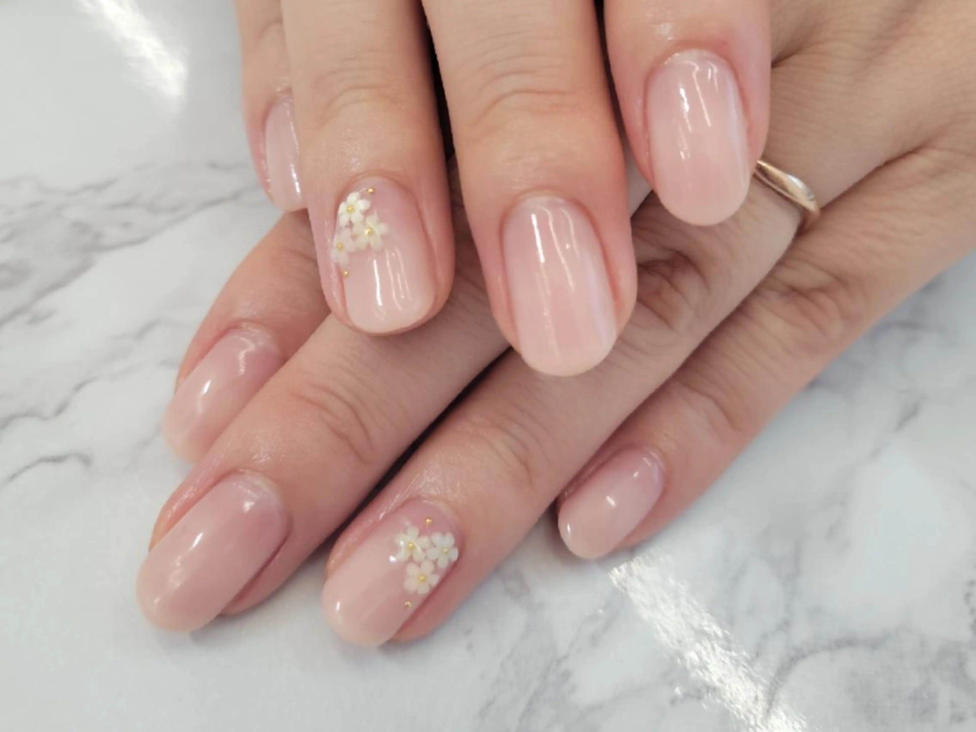 ネイル ジェルネイル グラデーション パラジェル ピンク WHITELY みどりのネイルデザイン