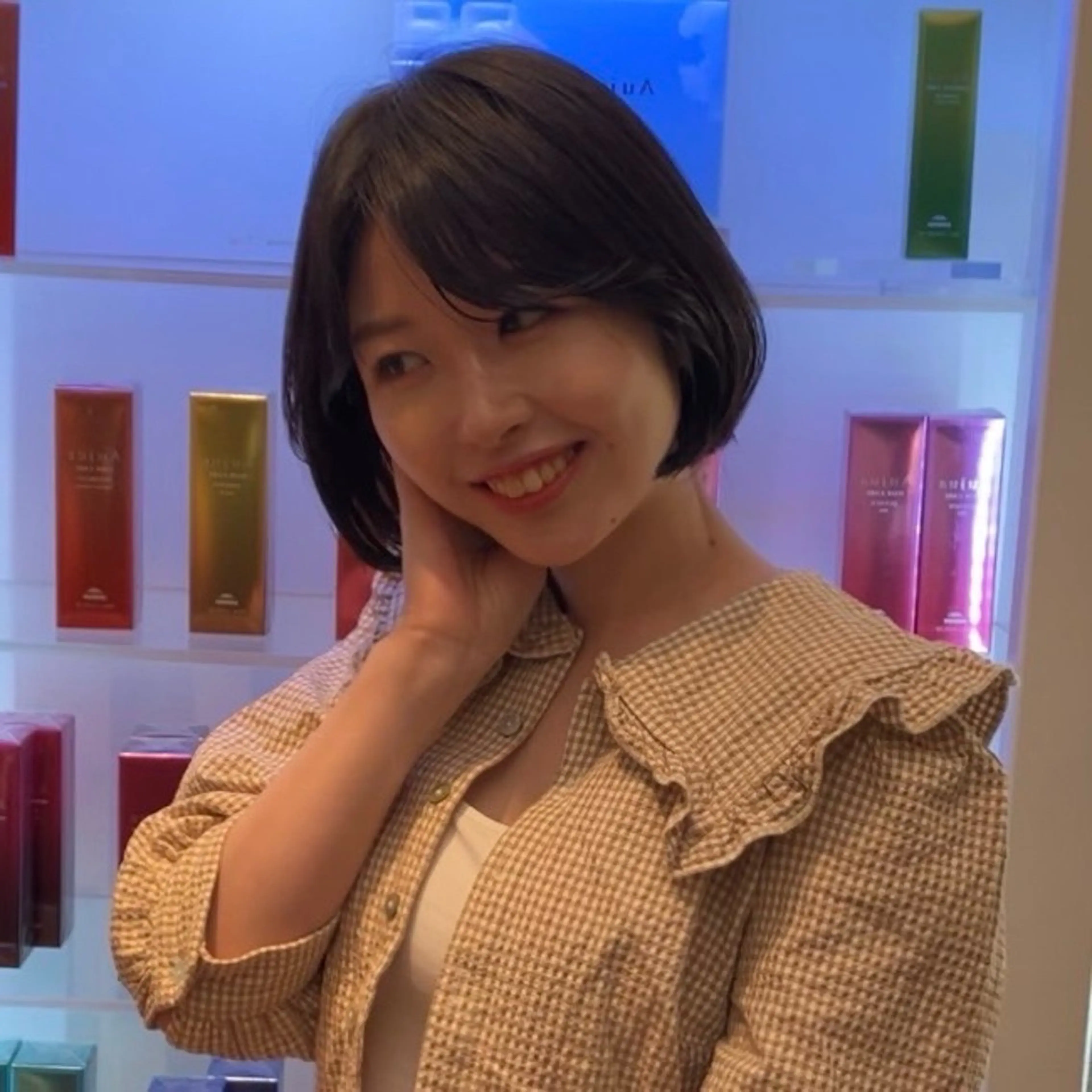 ミディアム カラー カット ヘアカラー ⭐️韓国ブリーチ 顔周りカット⭐️のヘアスタイル