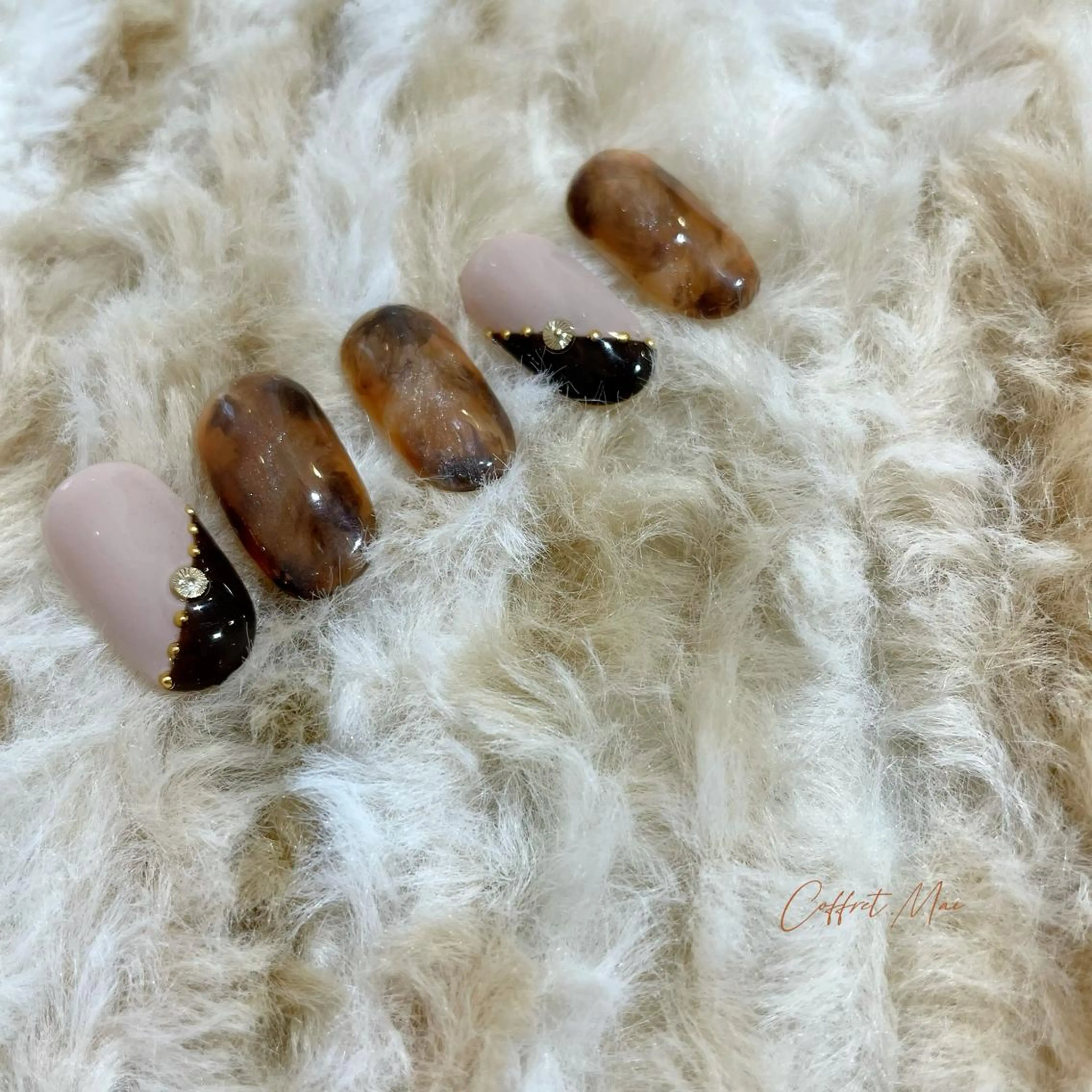 ネイル べっ甲ネイル 💕WOLTOKYO 池袋💕maiのネイルデザイン