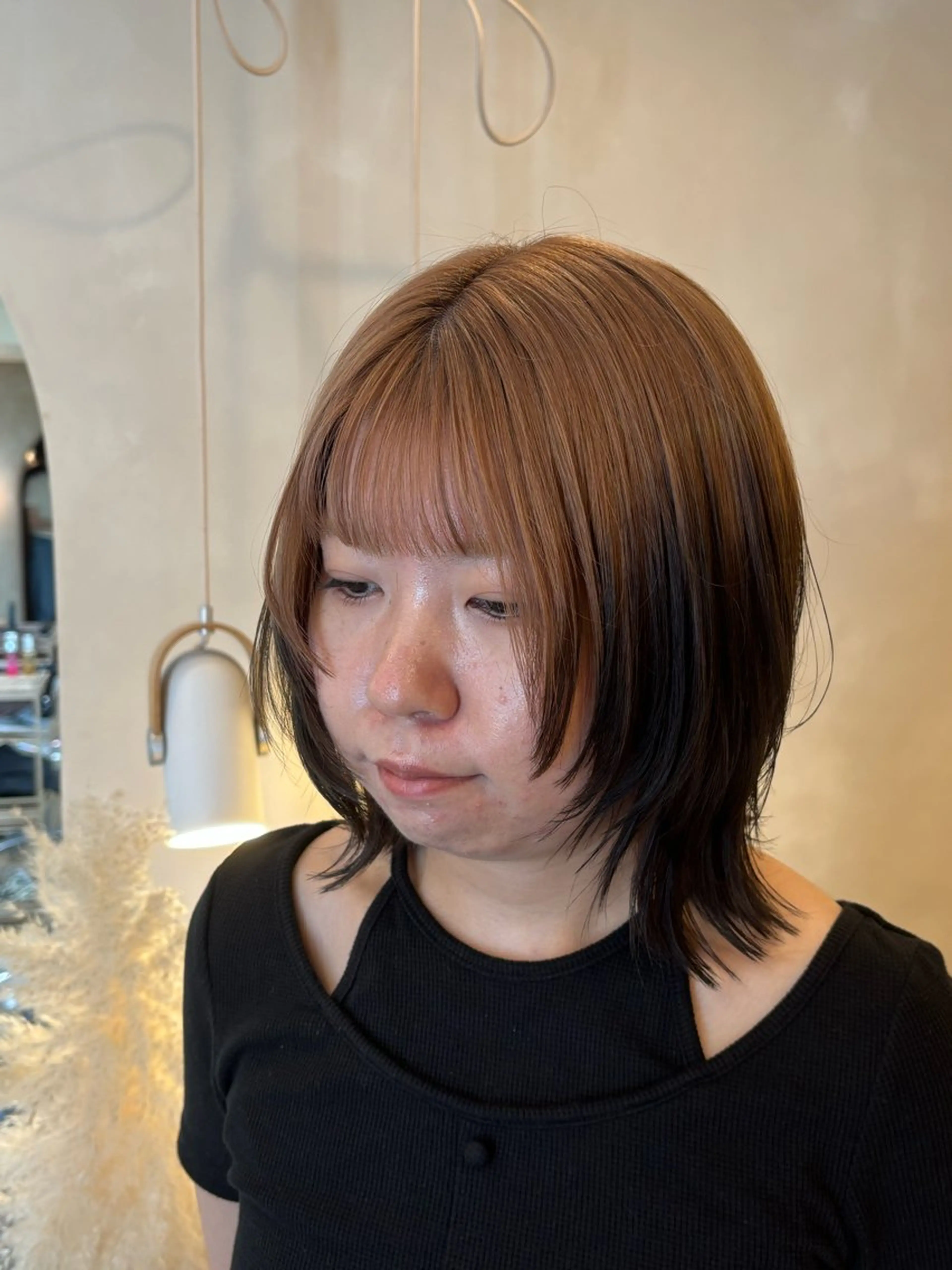 ミディアム レイヤーカット カット ヘアカラー シンバヒナノ/パーマ レイヤー/髪質改善のヘアスタイル