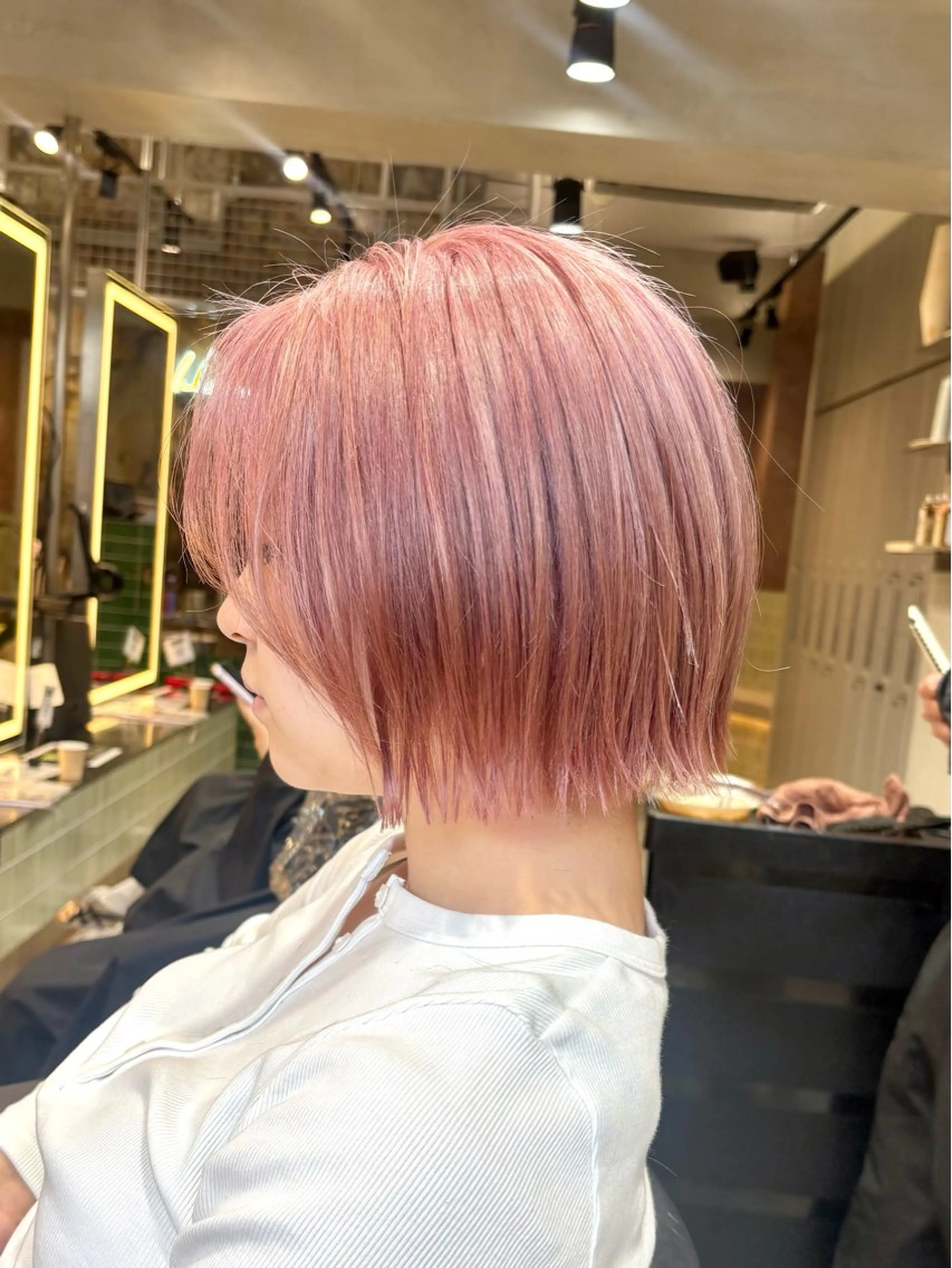 ショート カット ヘアカラー トリートメント 🩵縮毛矯正/ブリー チ/髪質改善/いつかのヘアスタイル