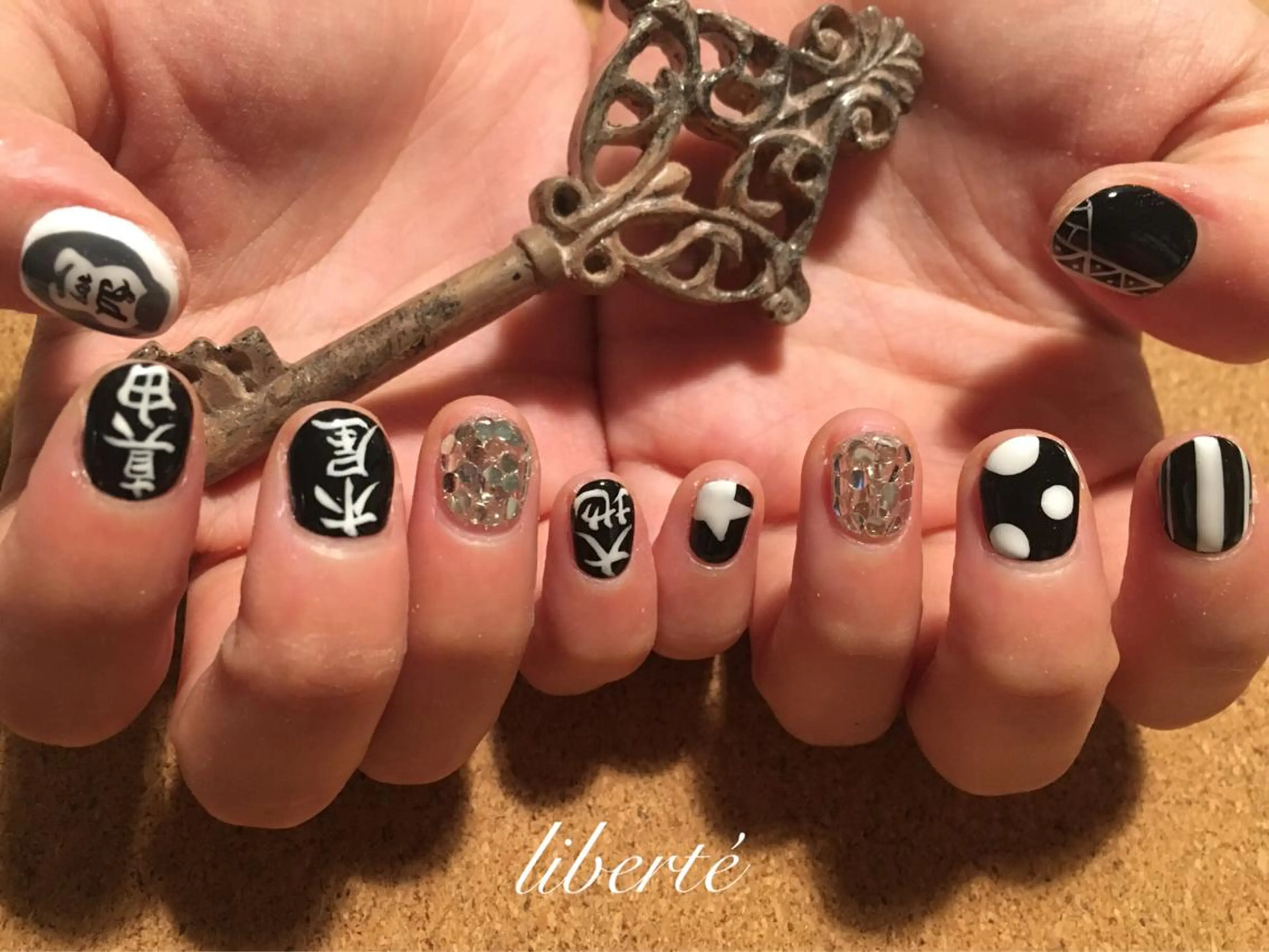 ネイル liberté (リベルテ)のネイルデザイン
