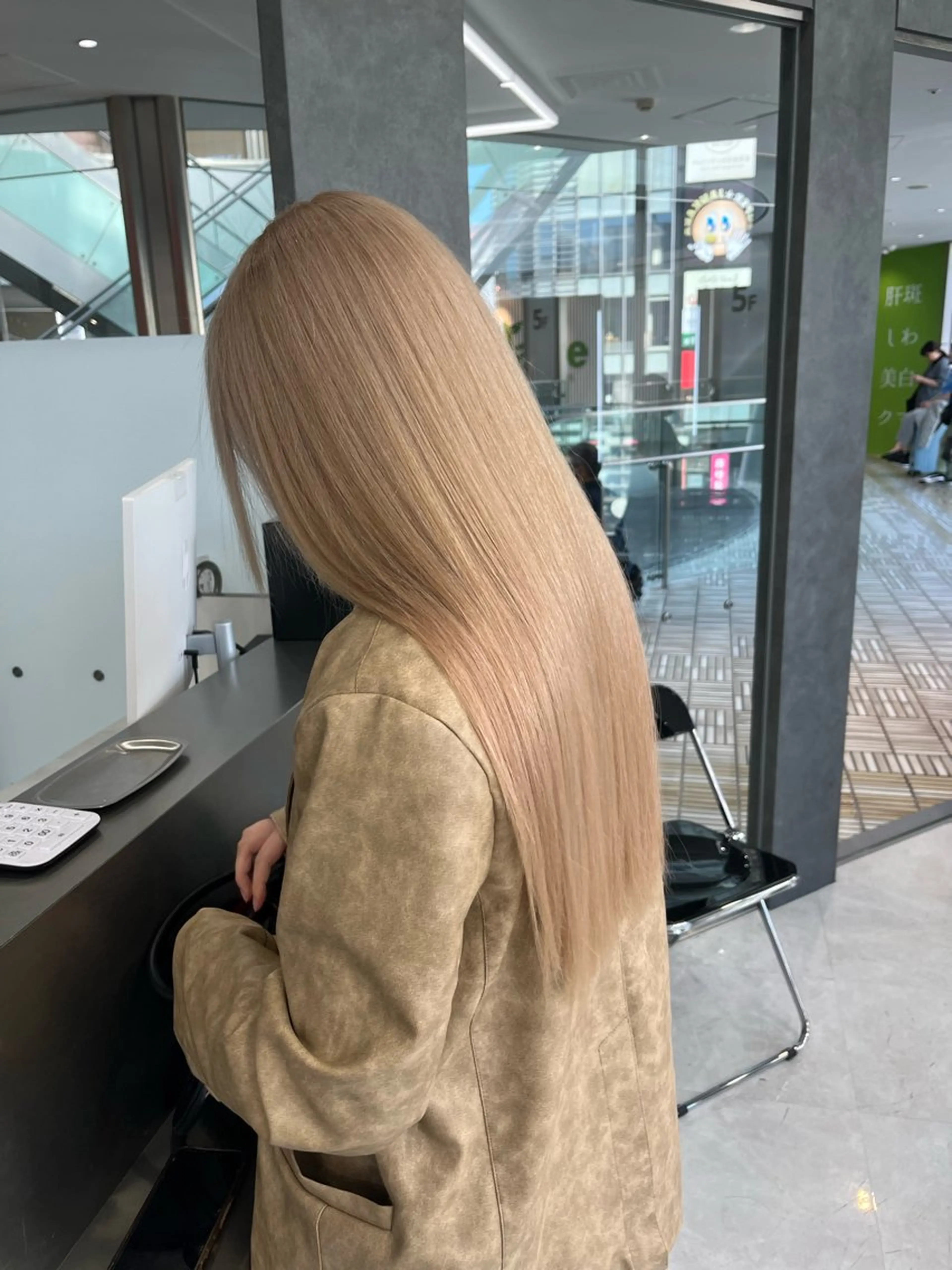 ロング カラー カット ヘアカラー トリートメント ヘアセット 韓国ヘア🖤/透明感 shihoのヘアスタイル