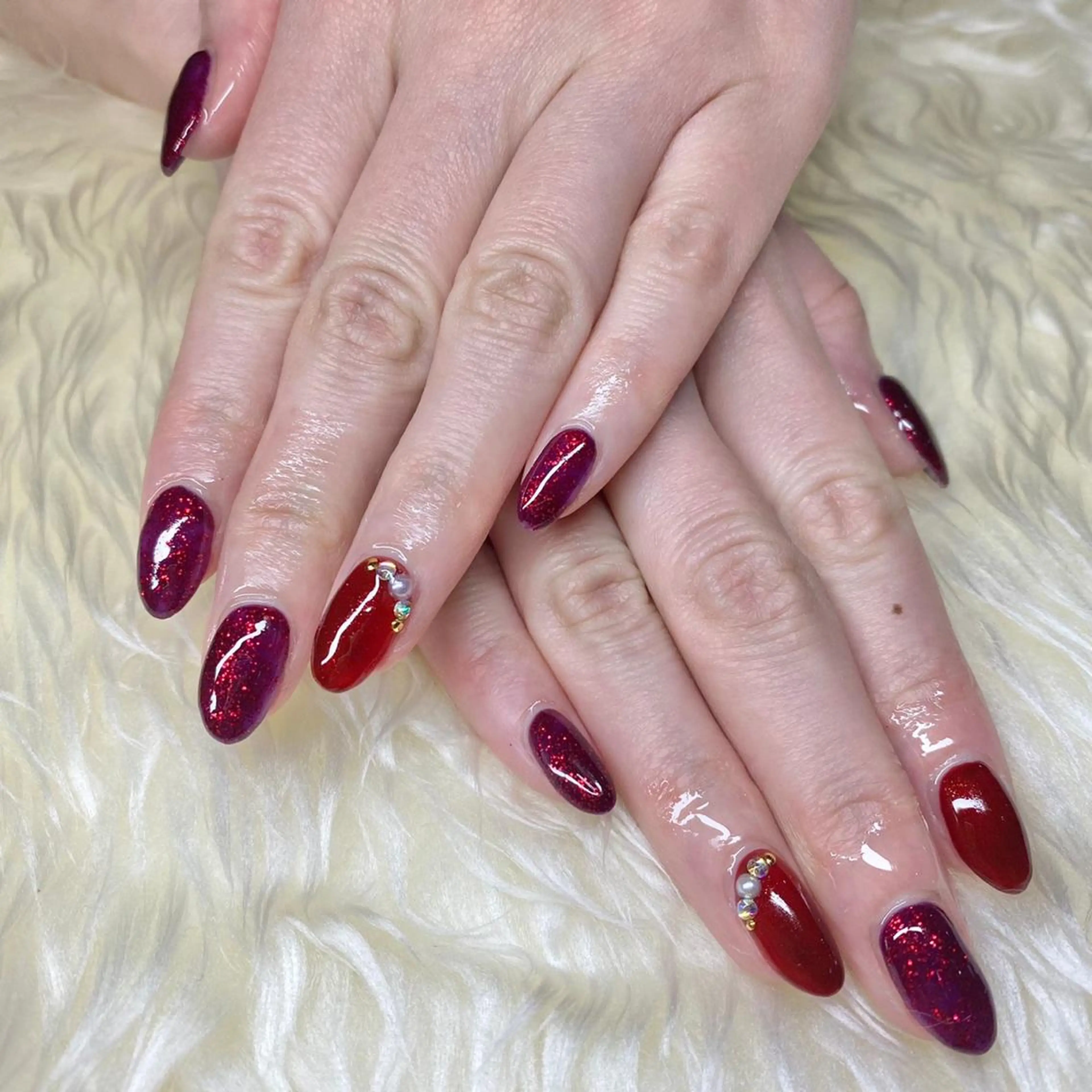 ネイル ボルドー ラメ(グリッター) パープル ハンドネイル Nail&eye Belire 新宿のネイルデザイン