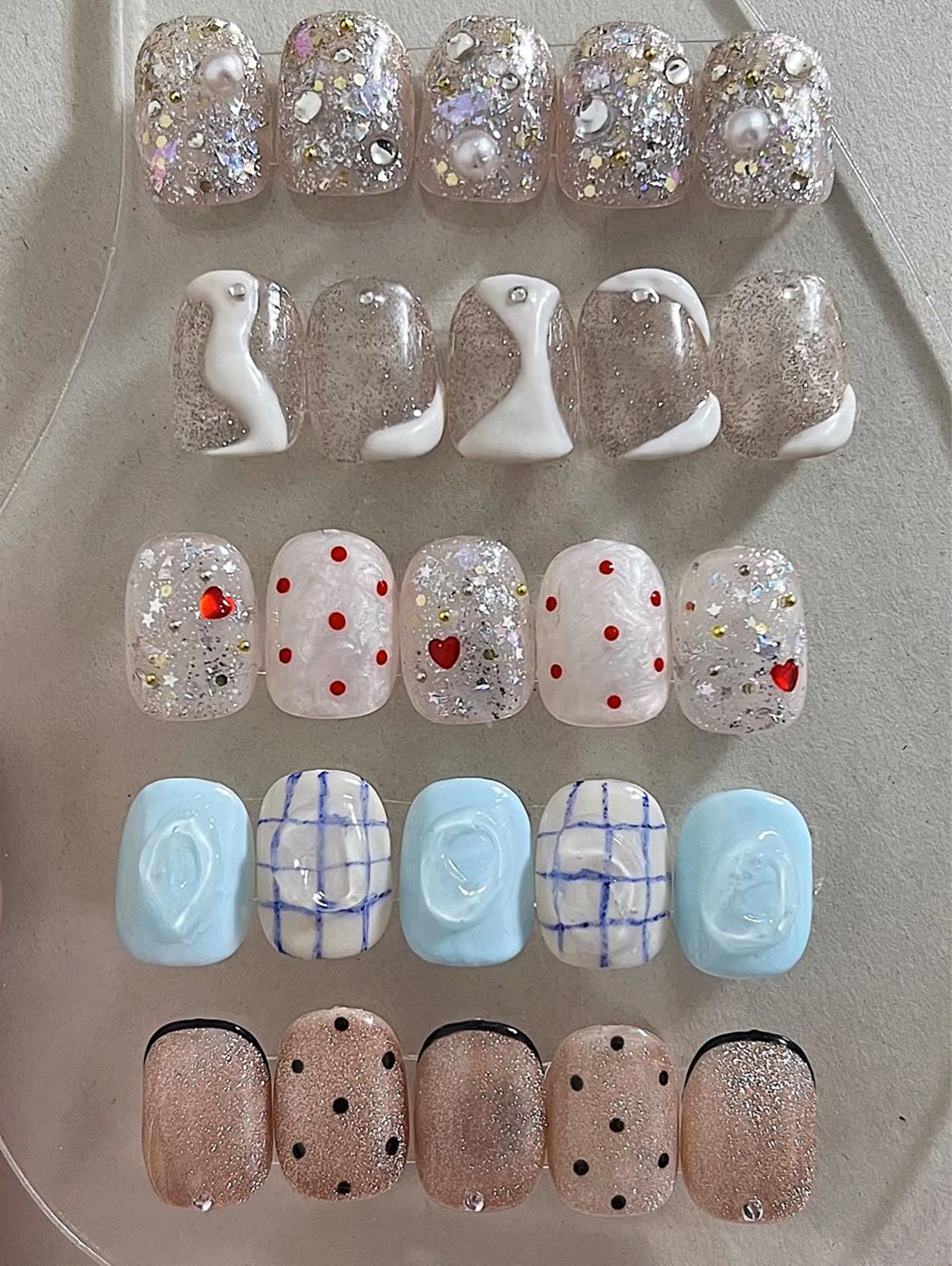 ネイル sol. ¨̮ 𓇼 yunaのネイルデザイン