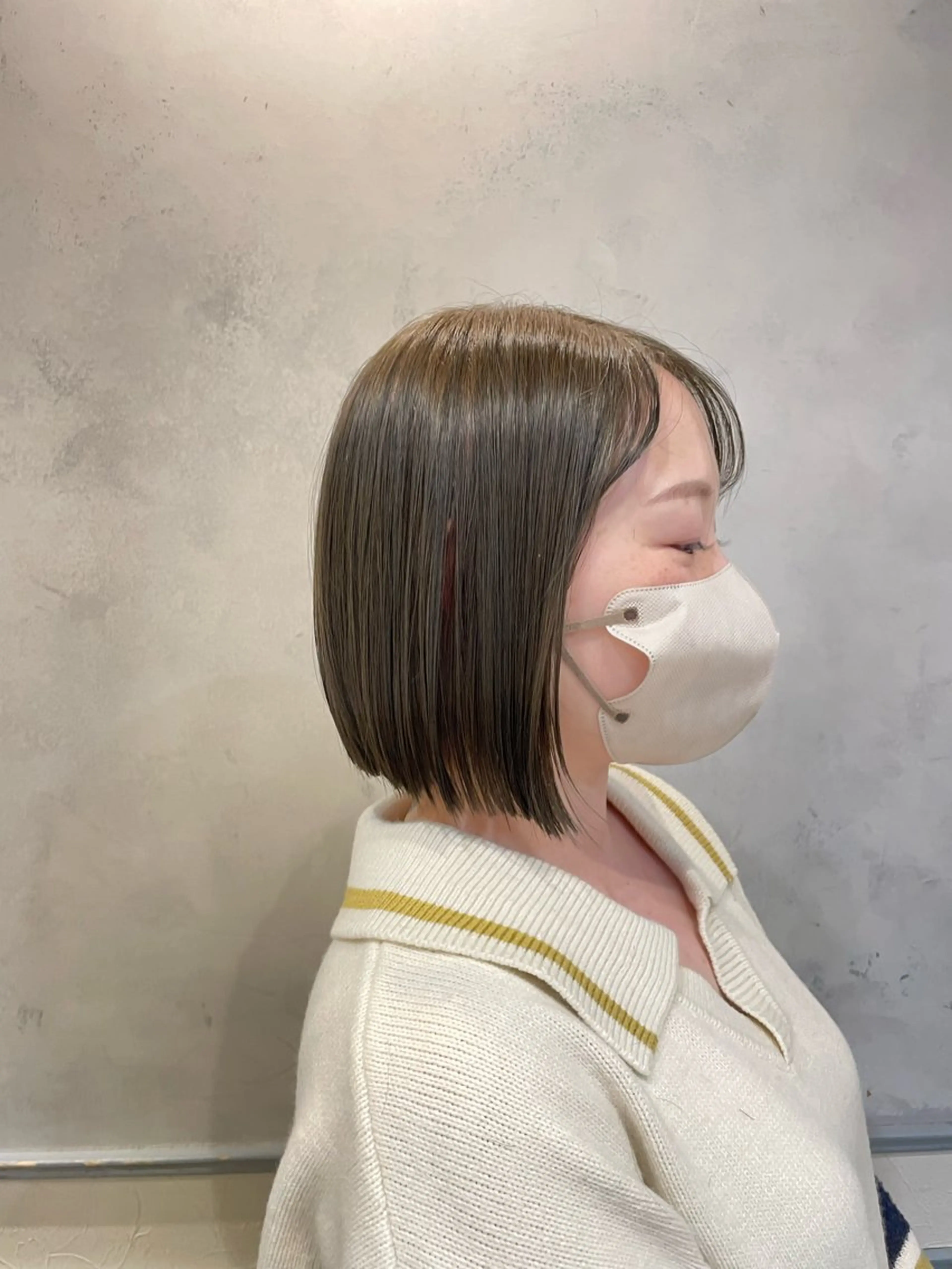 ショート カラー ベージュカラー ブリーチ ダブルカラー ブリーチなしカラー オリーブベージュ カット ヘアカラー トリートメント 立川・くびれミディ 旬なデザインカラーのヘアスタイル