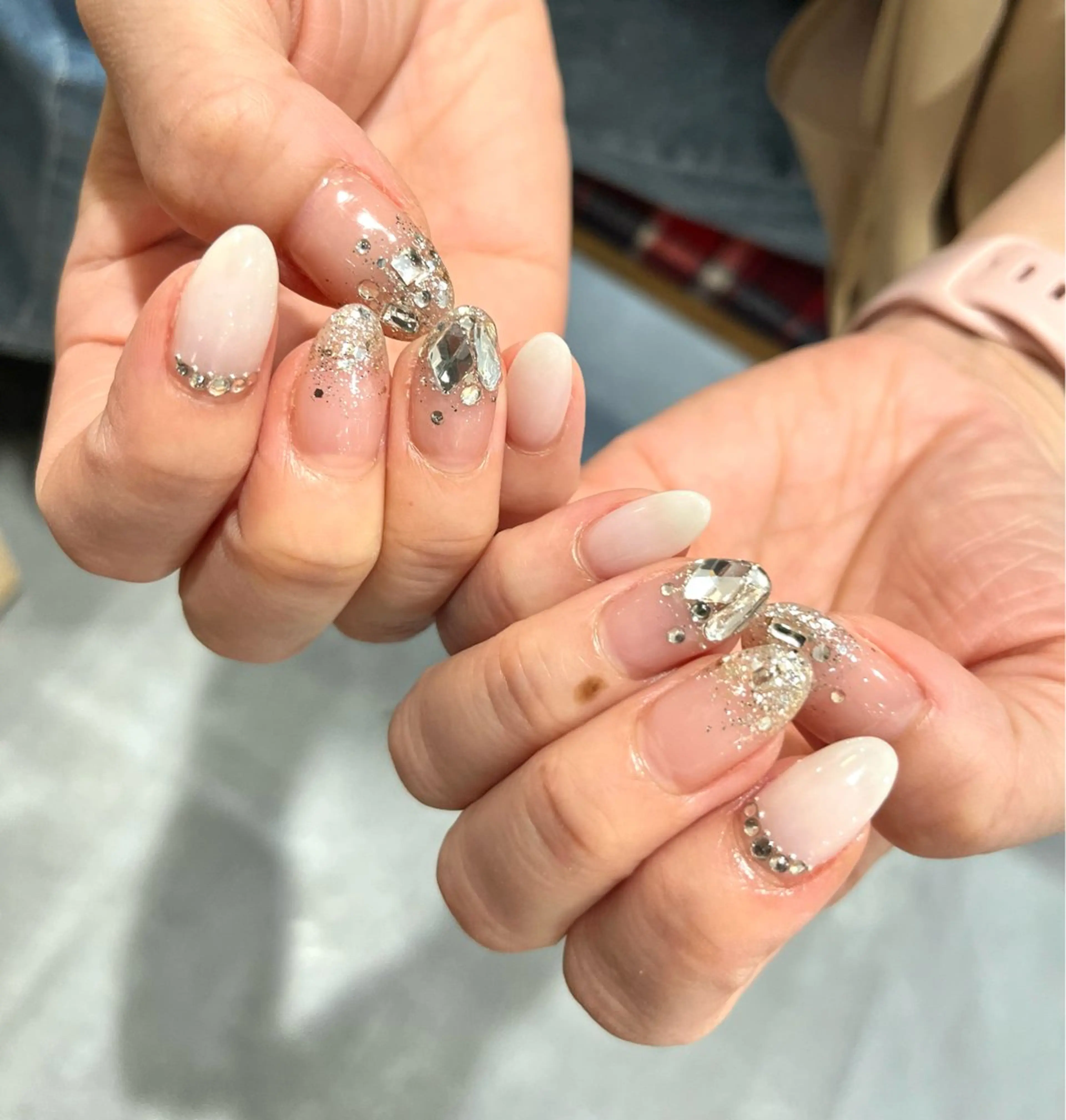 ネイル キラキラネイル eight横浜☁️ くまべのネイルデザイン