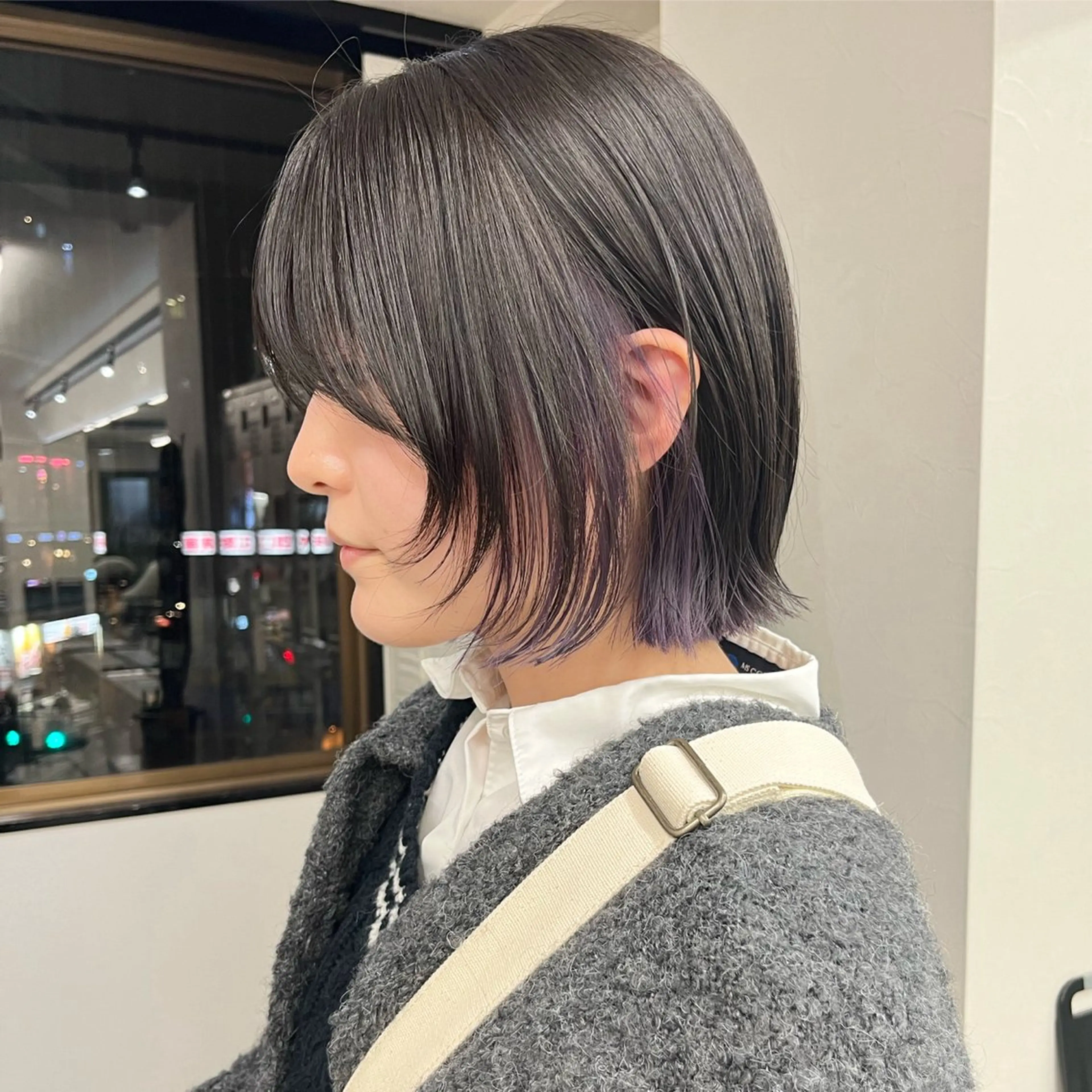 ショート カラー ボブレイヤー ブリーチ インナーカラー ブリーチなしカラー ボブ カット ヘアカラー トリートメント 初めてのショート お任せください✂️のヘアスタイル
