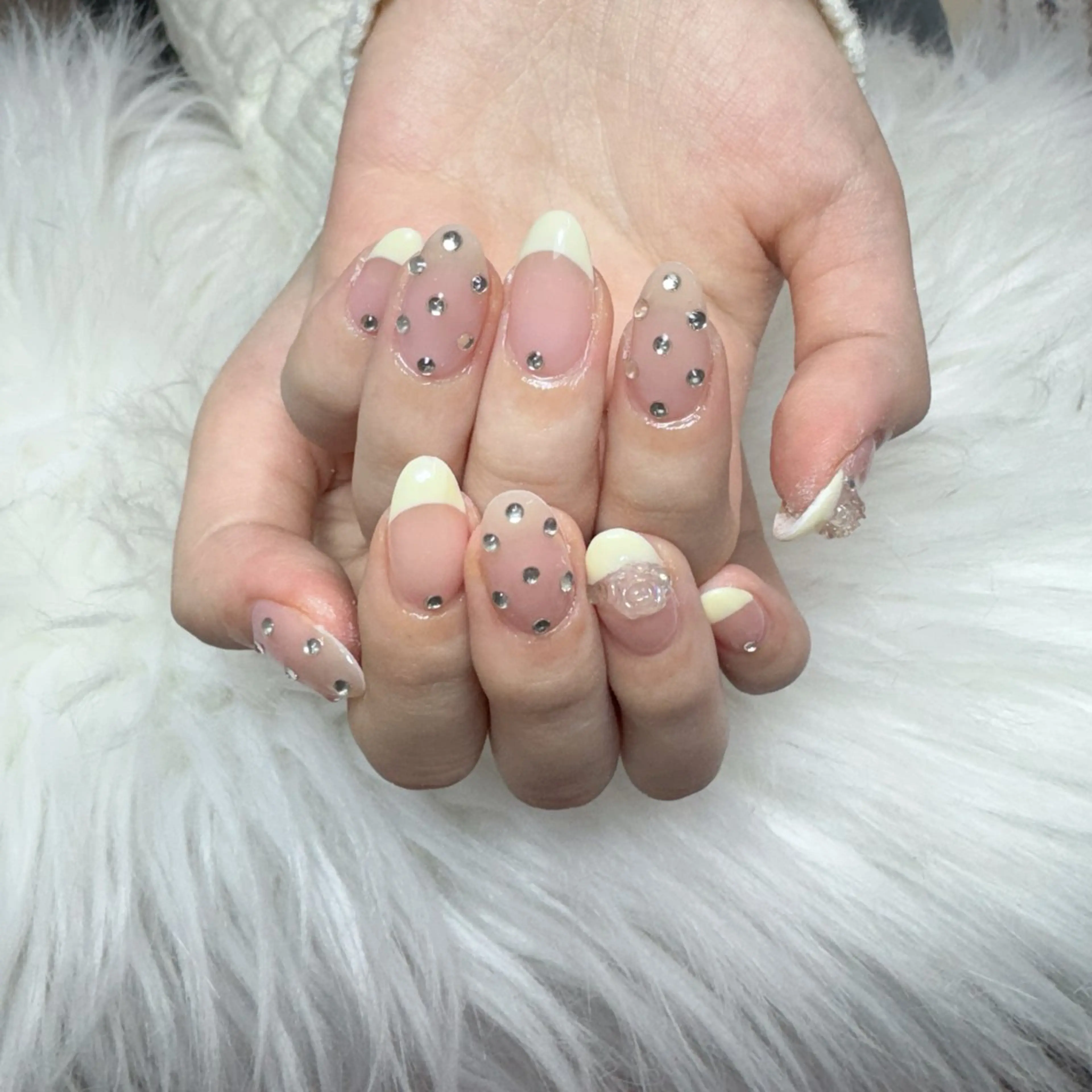 ネイル ハンドネイル 🧸yuki🍯 パラジェル取扱店🐝のネイルデザイン