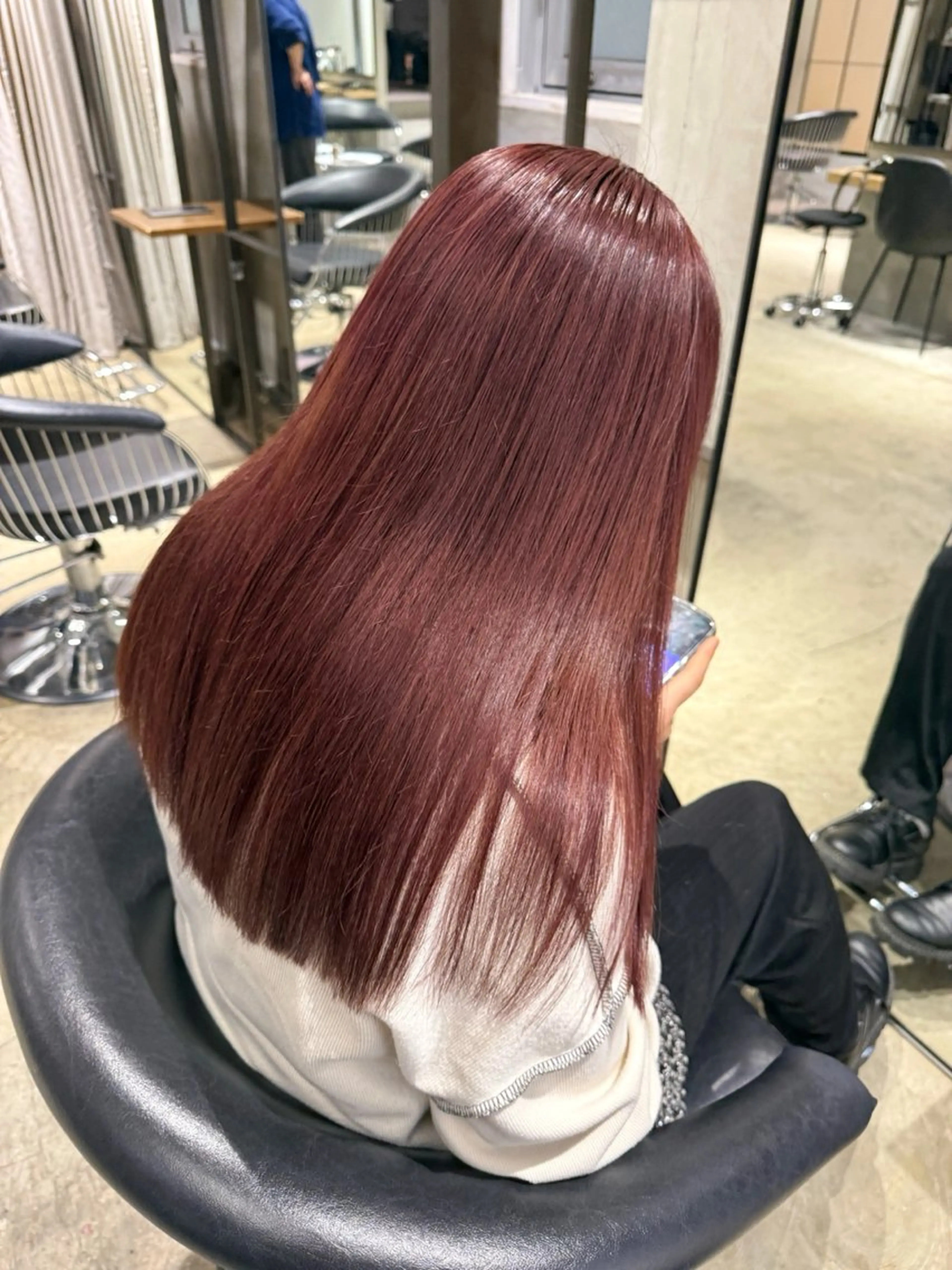 ロング カラー ピンクカラー 須藤　優真 切りっぱなしボブのヘアスタイル