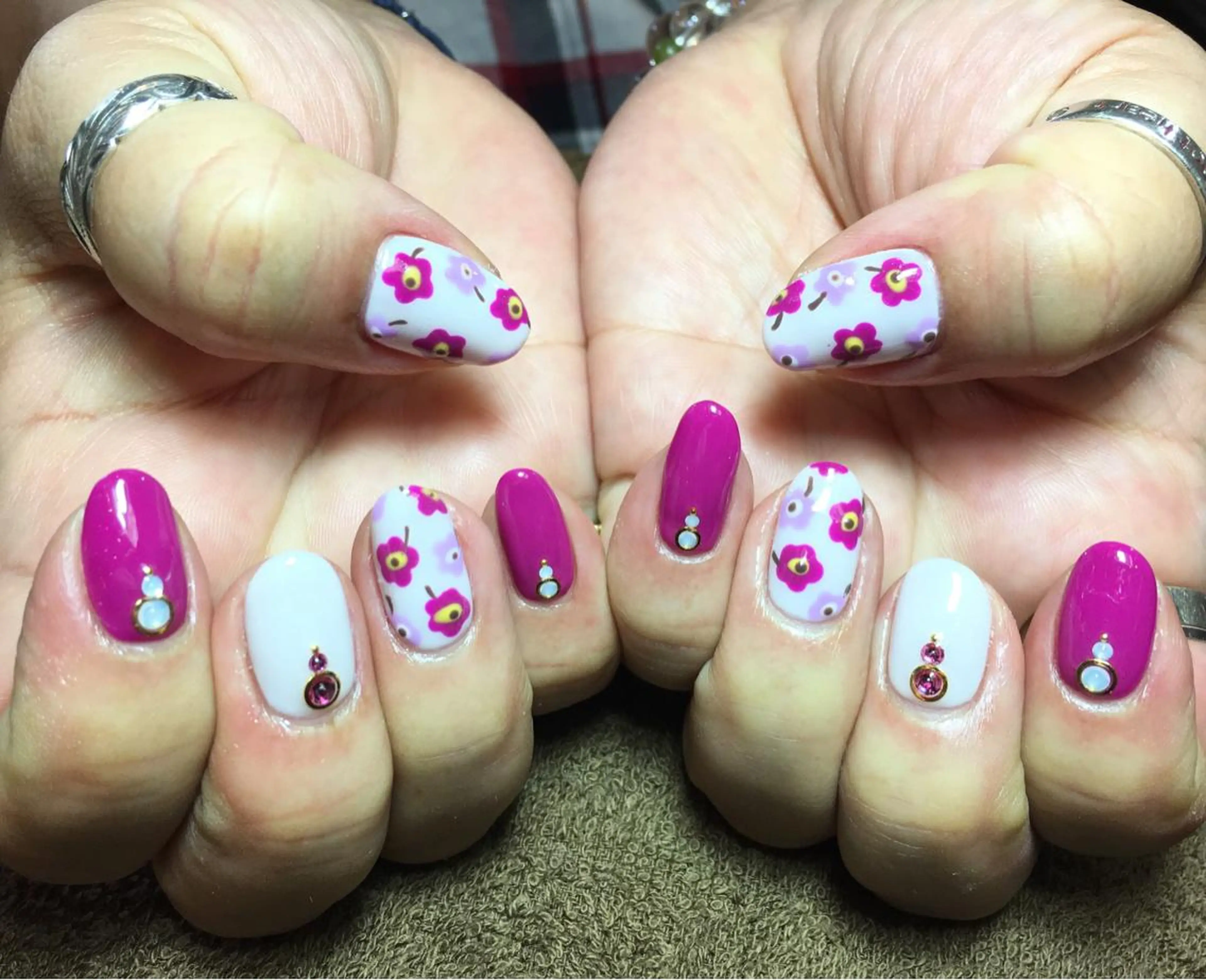 ネイル Li'leaNail AINAのネイルデザイン