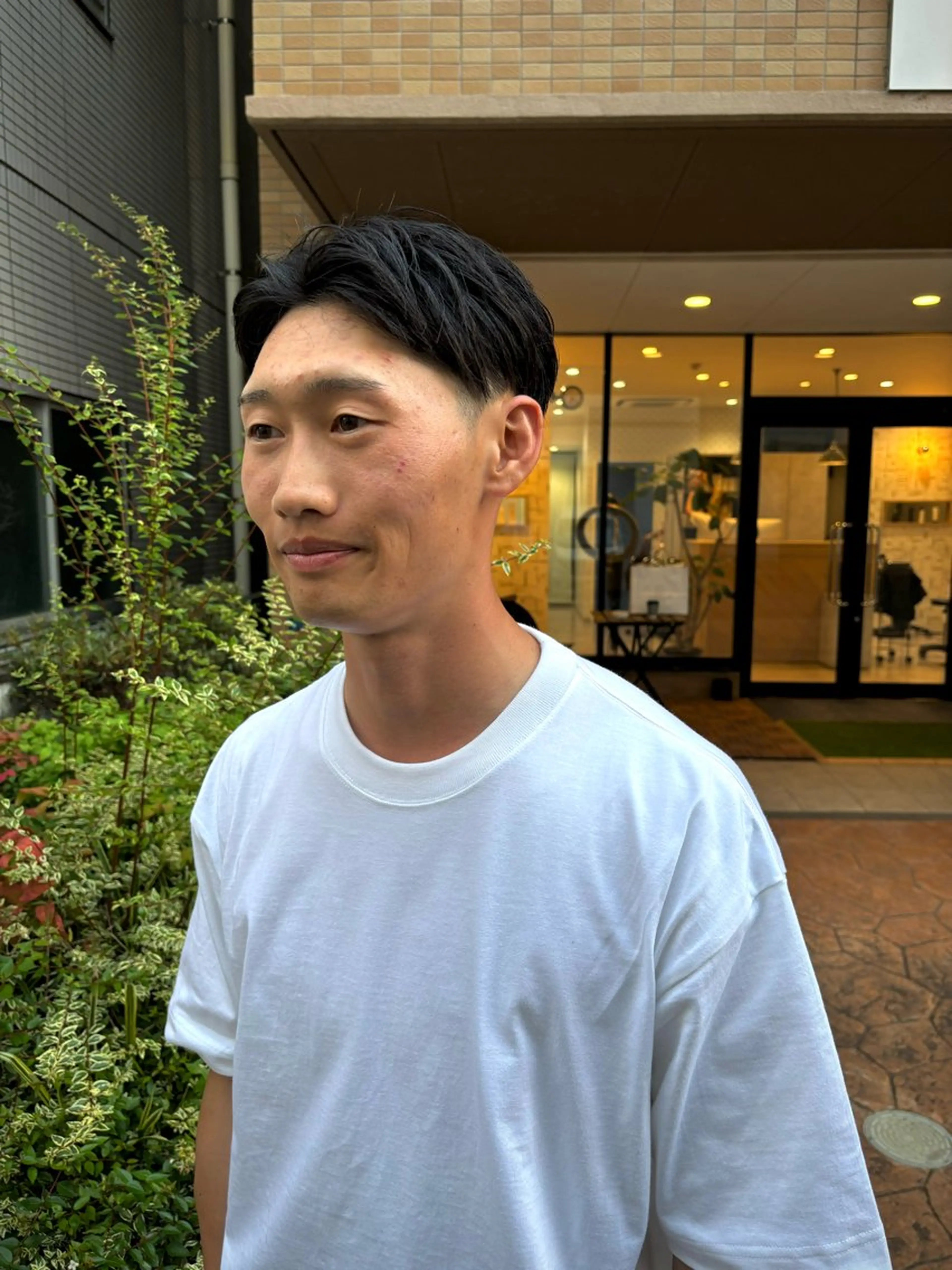 メンズ センターパート カット 【メンズショート 特化】村斎　伶次のヘアスタイル