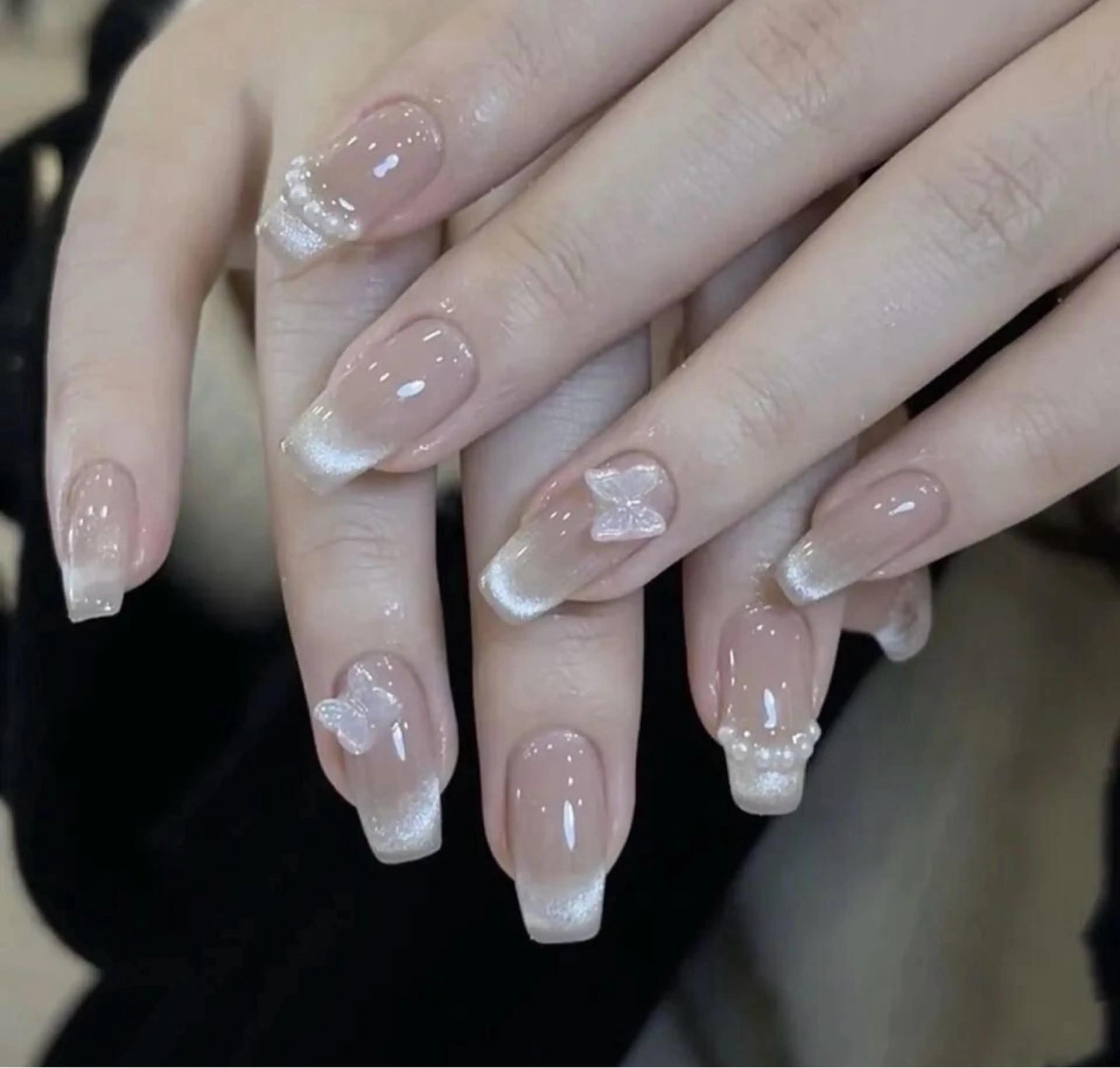 ネイル チークネイル 長さ出し フラワーネイル フレンチネイル ガーリー sun nail池袋 モデル募集のネイルデザイン