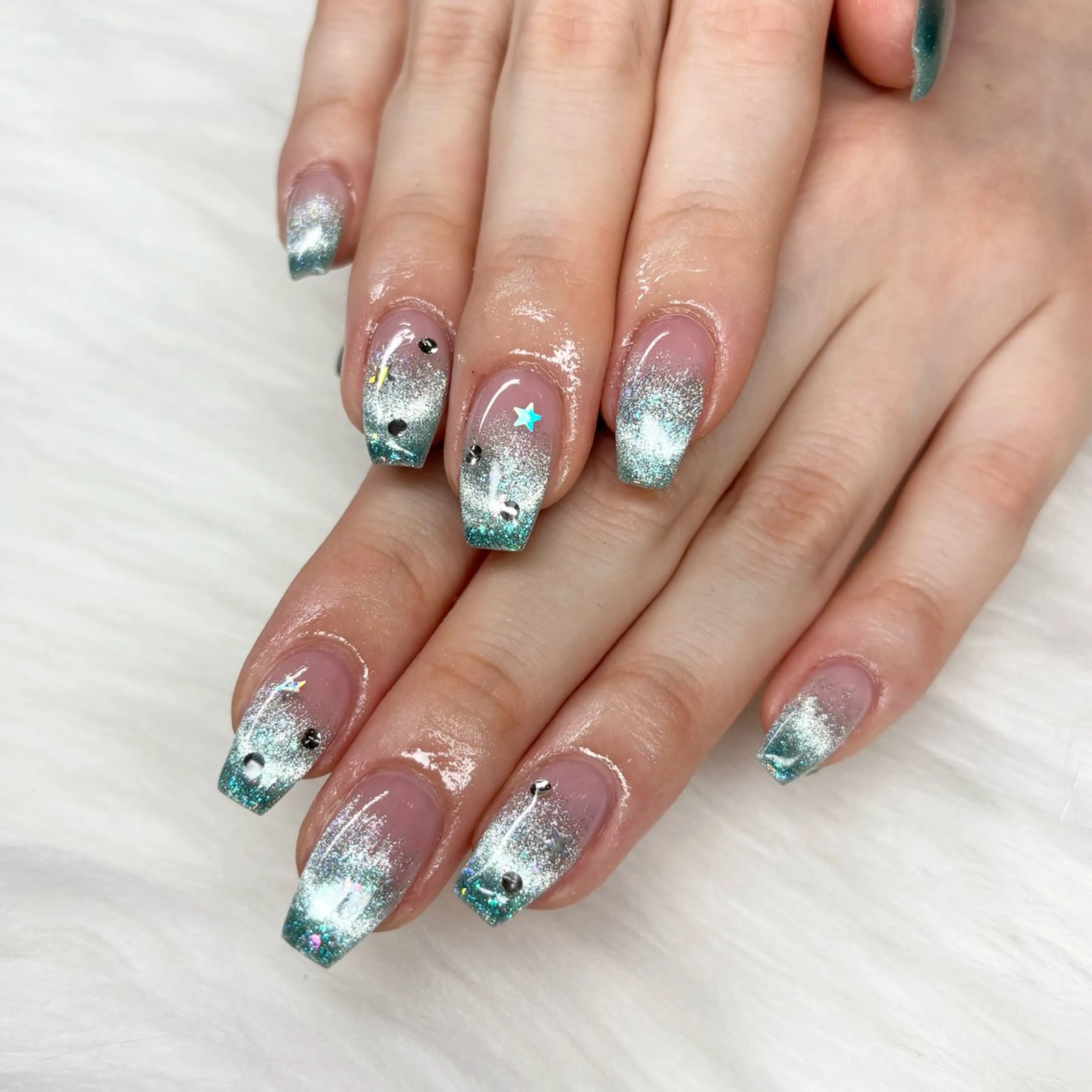 ネイル 持ち込み 鈴木 華乃のネイルデザイン