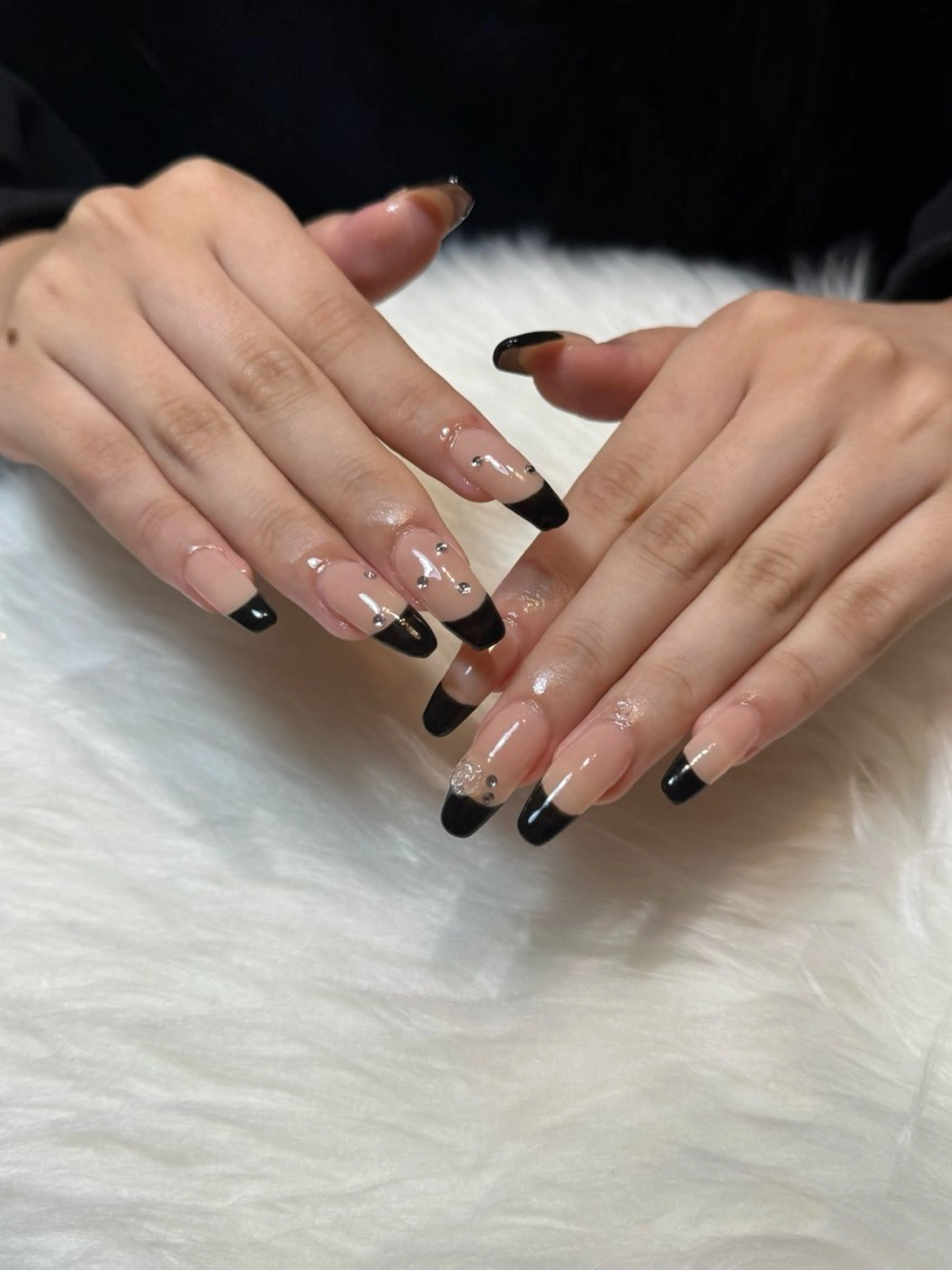 ネイル フレンチネイル 白鳥 結愛のネイルデザイン