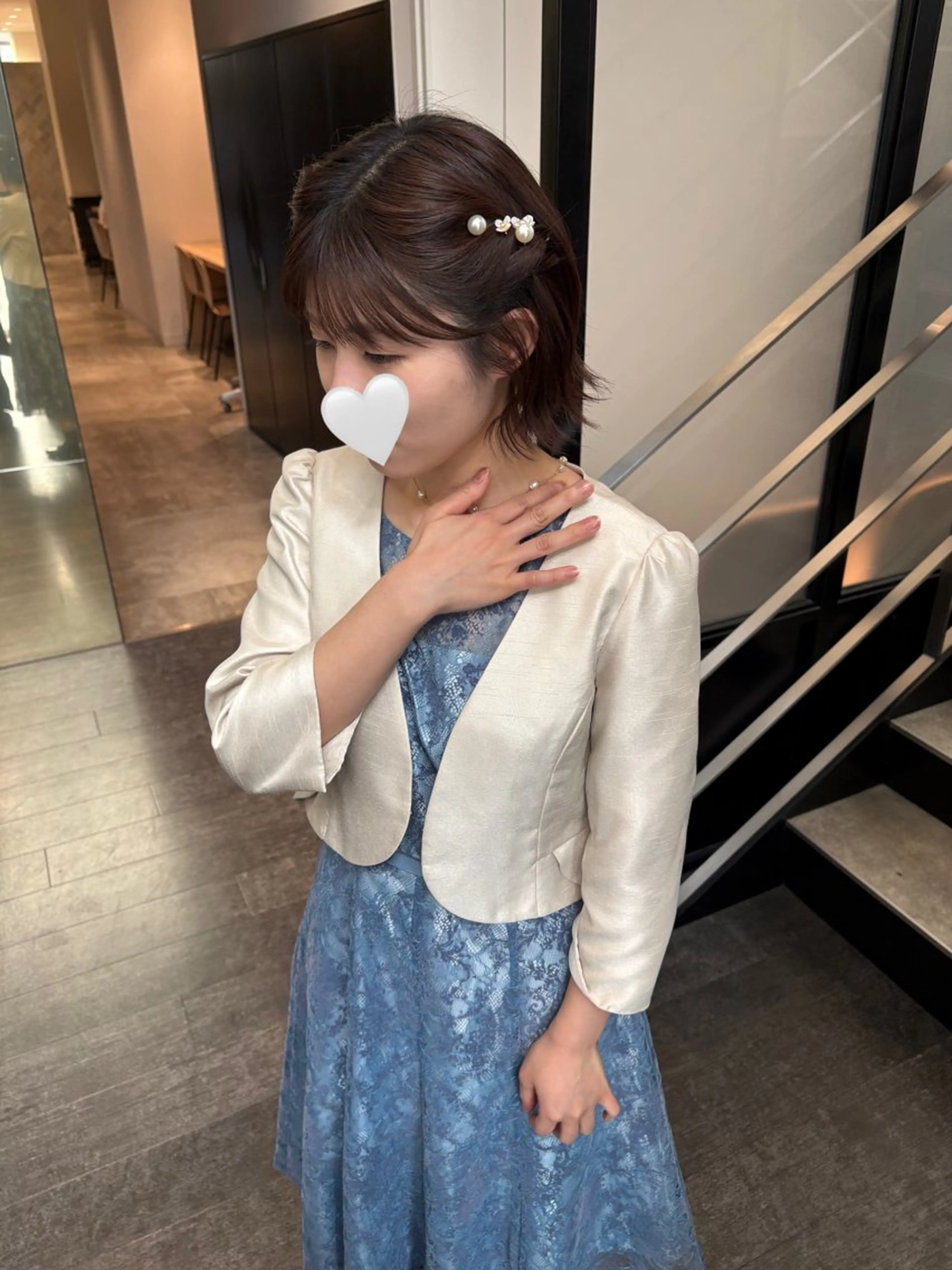 ショート ヘアアレンジ 結婚式・ブライダル ヘアセット mao | 柔らか艶カラー🫧のヘアスタイル