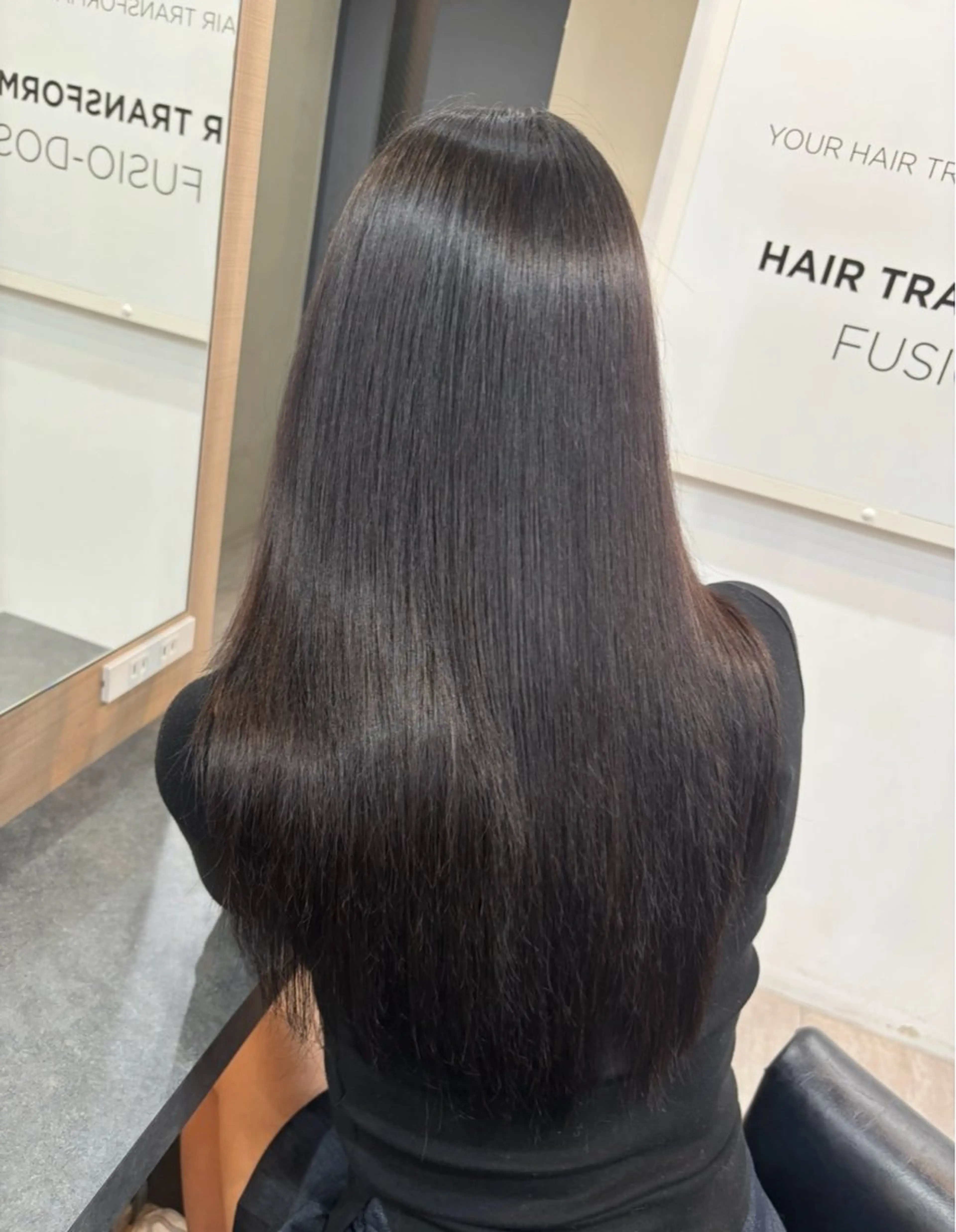 ロング カラー アッシュ アッシュブラック 黒髪 ブリーチ 透明感カラー カット ヘアカラー トリートメント 横浜/エクステ特化× 艶カラー/あいかのヘアスタイル