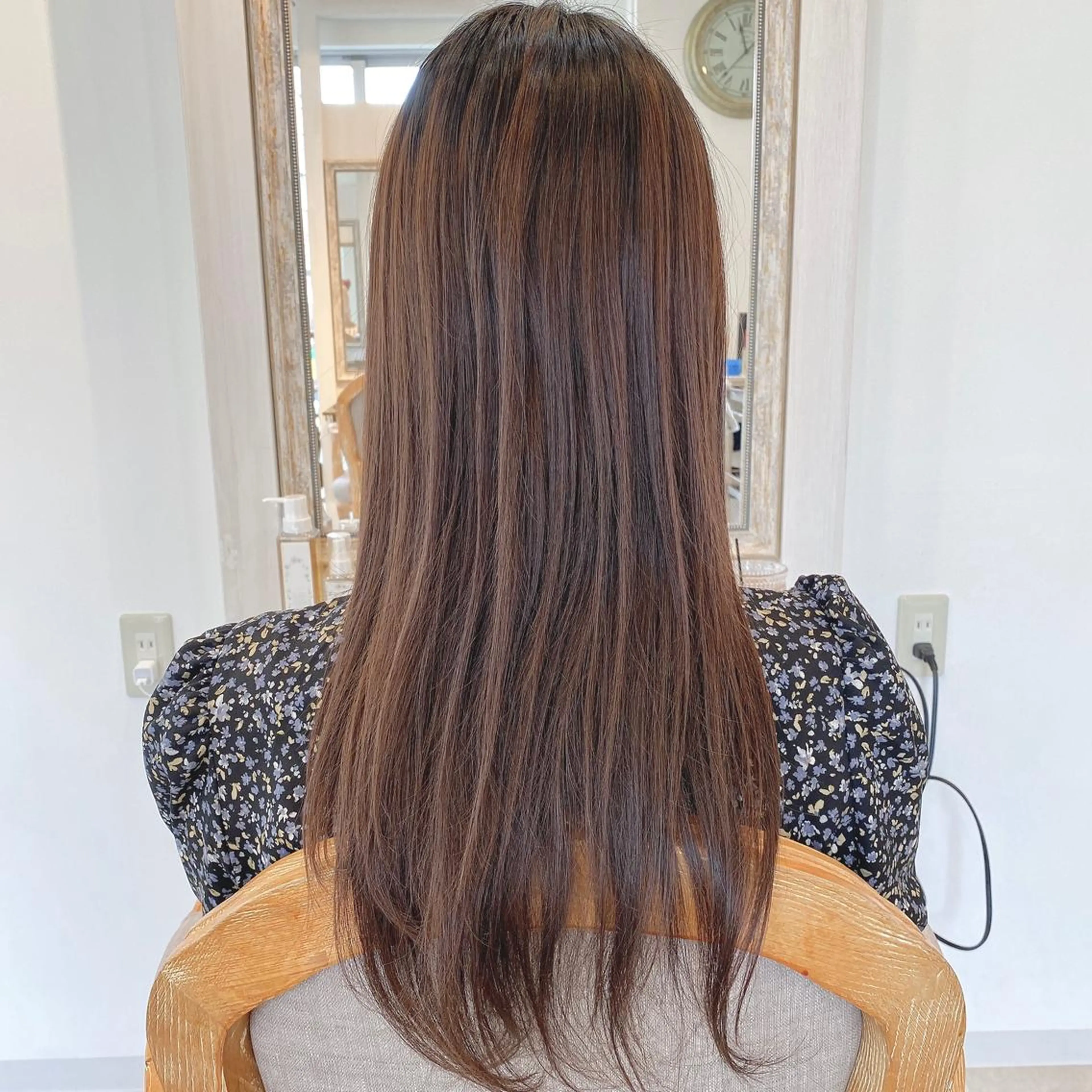 ロング カラー ブリーチ ケアブリーチ ダブルカラー グラデーションカラー ハイライトカラー ヘアカラー トリートメント ブリーチなし✨艶髪 カラー𓃲YAGIのヘアスタイル